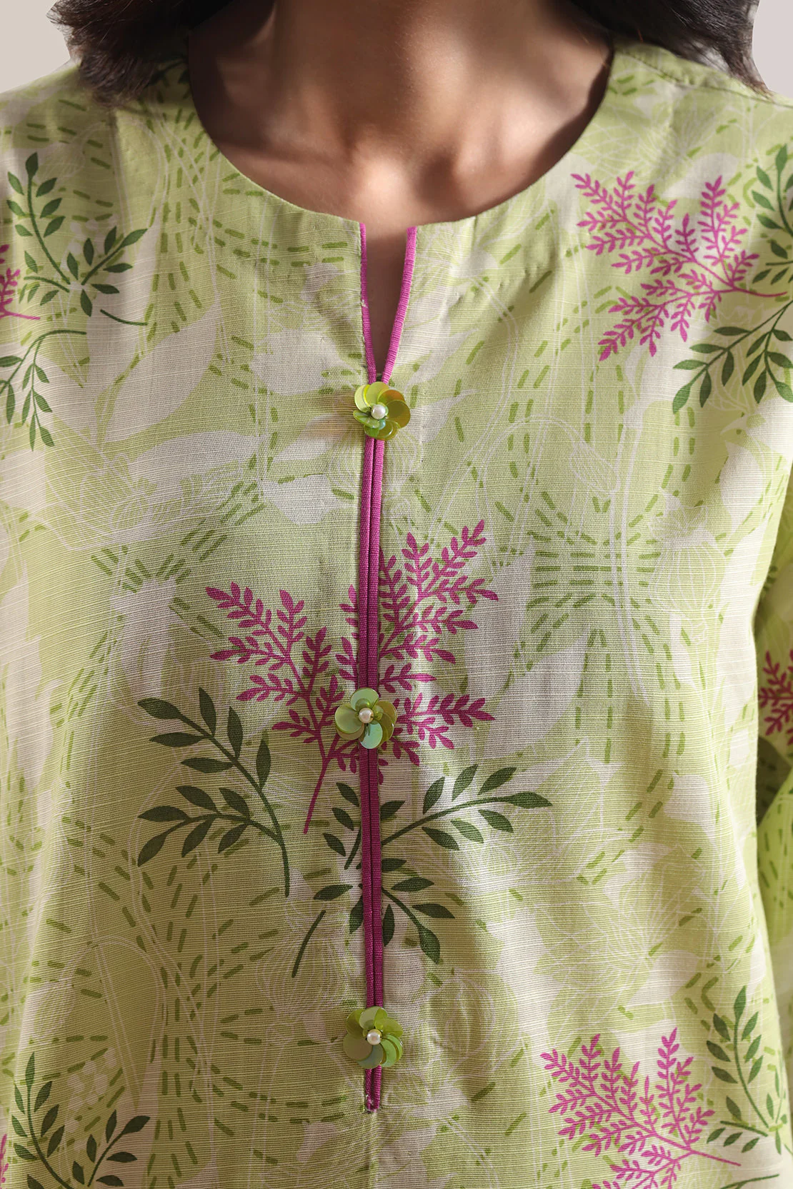 Unstitched Printed Lawn 3 Piece - Image 3