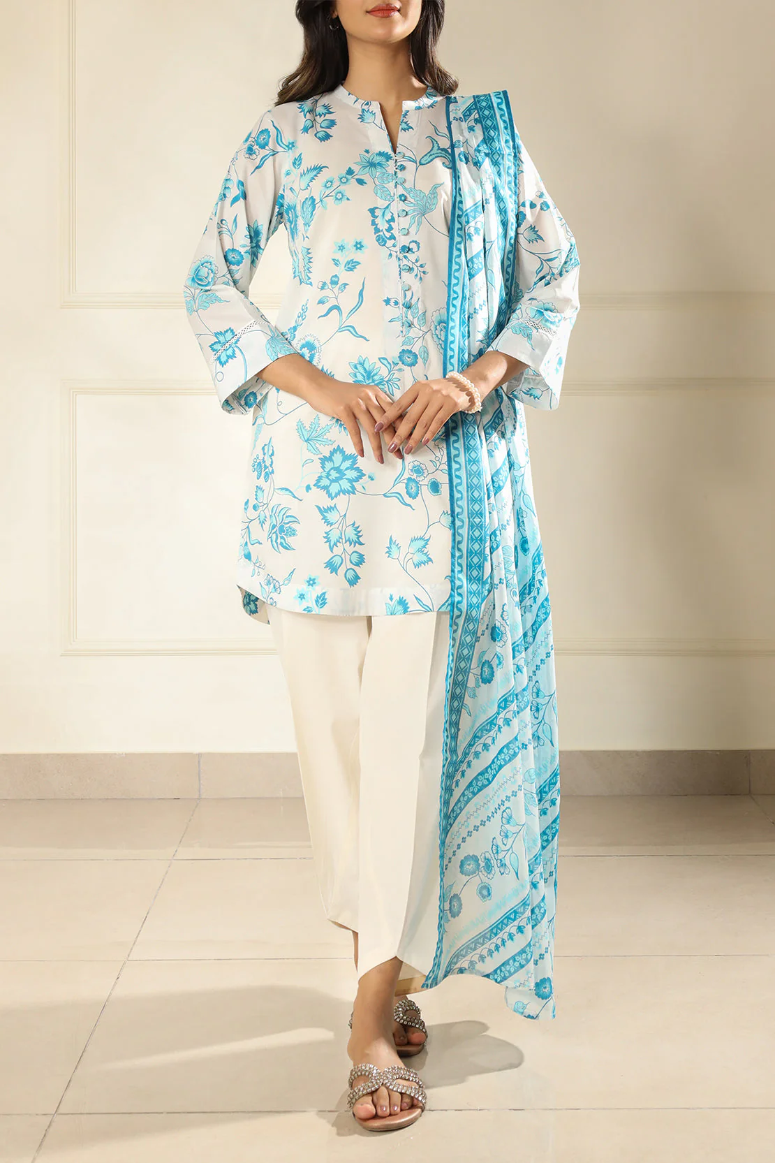 Unstitched Printed Lawn 3 Piece - Image 2