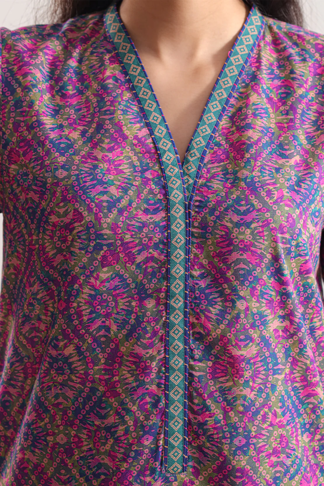 Unstitched Printed Lawn 3 Piece - Image 4