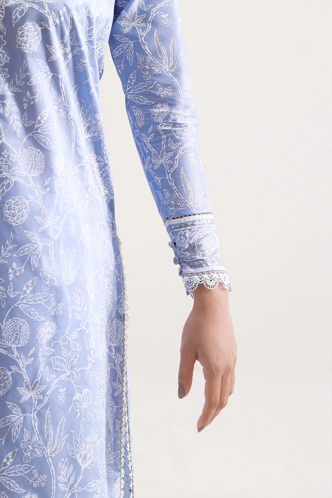 Unstitched Printed Lawn 3 Piece - Image 5