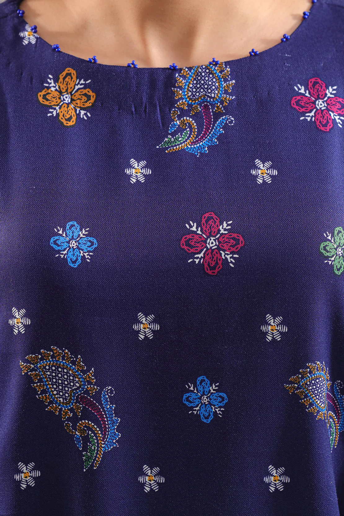 Unstitched Printed Lawn 3 Piece - Image 4