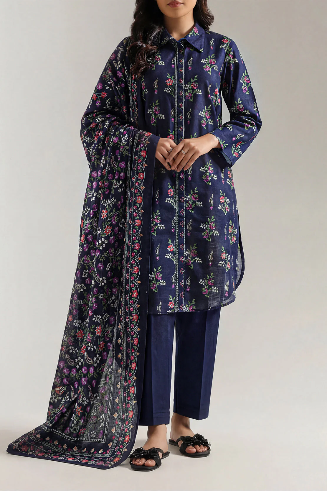 Unstitched Printed Lawn 3 Piece - Image 3