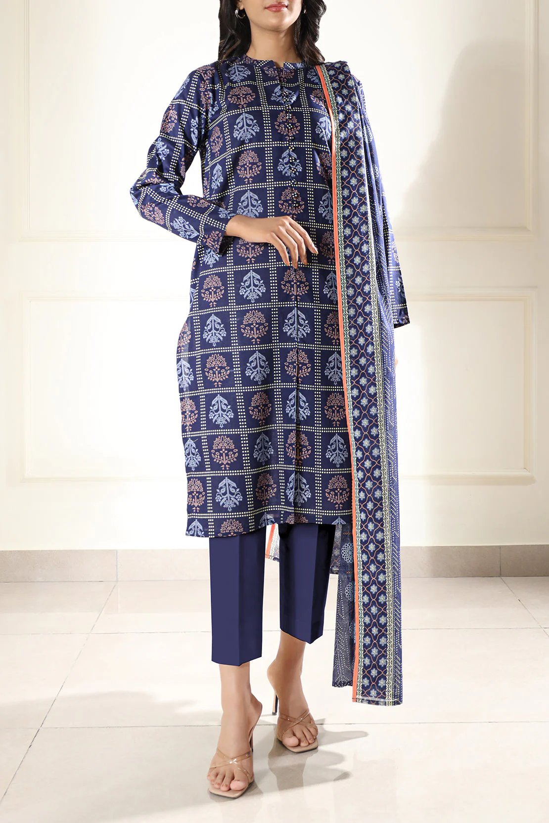 Unstitched Printed Lawn 3 Piece - Image 3