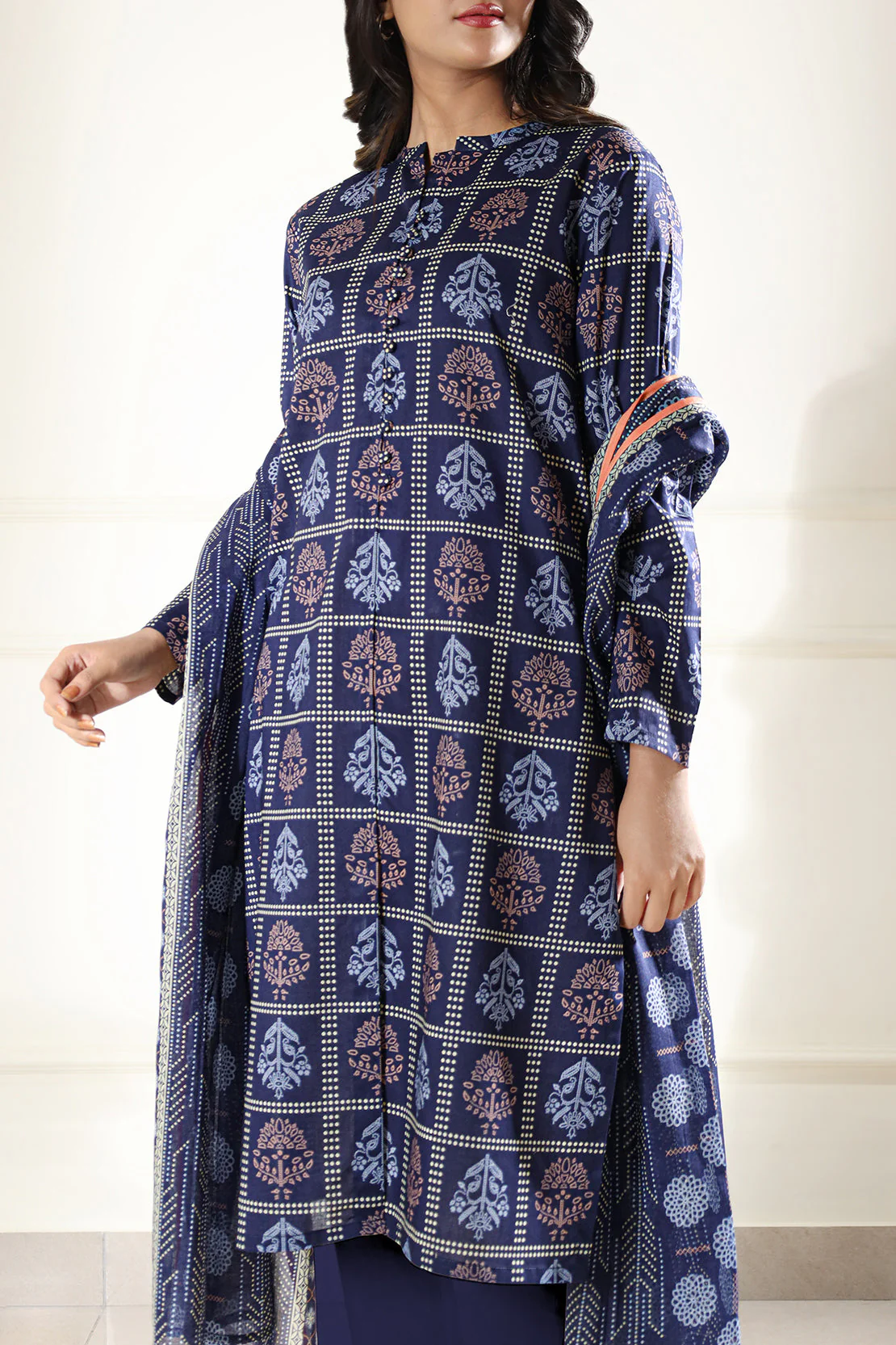 Unstitched Printed Lawn 3 Piece - Image 5