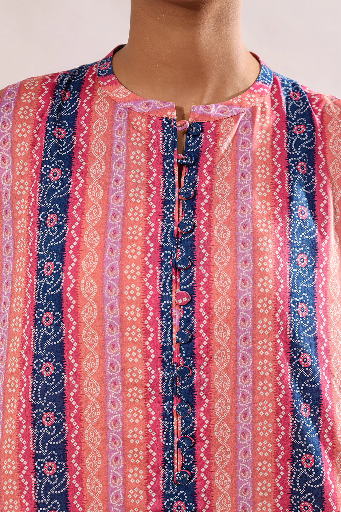 Unstitched Printed Lawn 3 Piece - Image 5