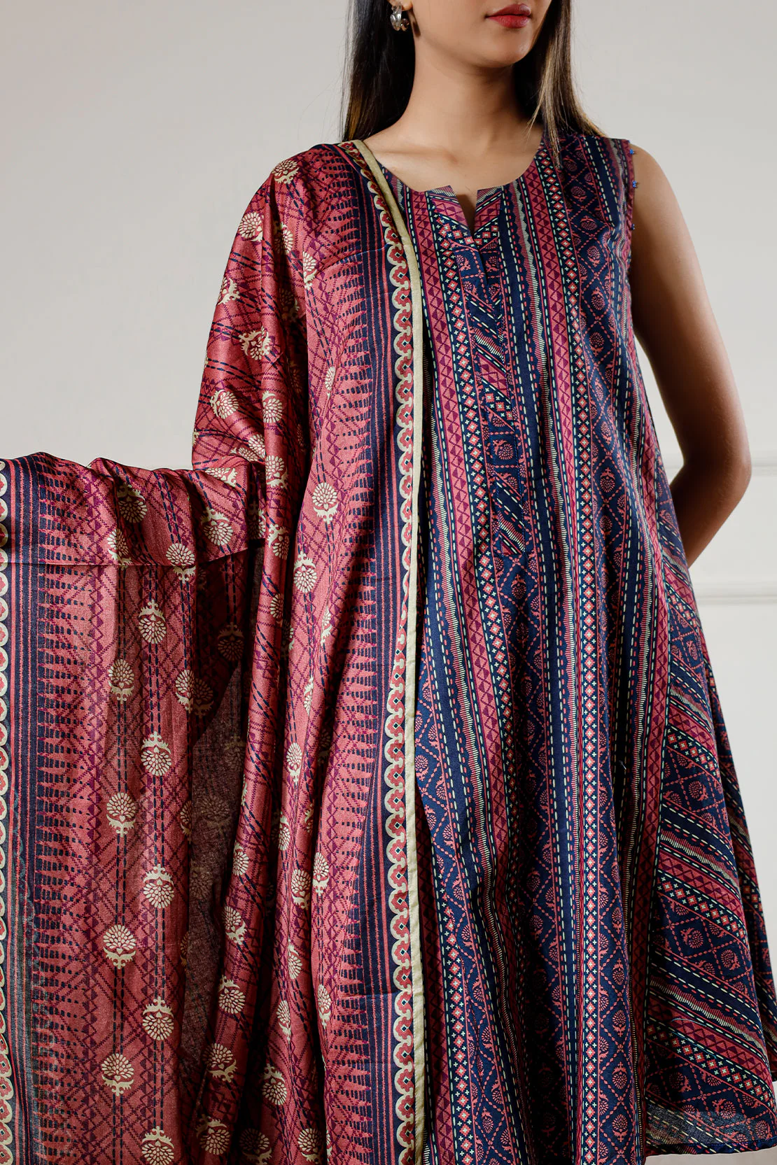 Unstitched Printed Lawn 3 Piece - Image 3