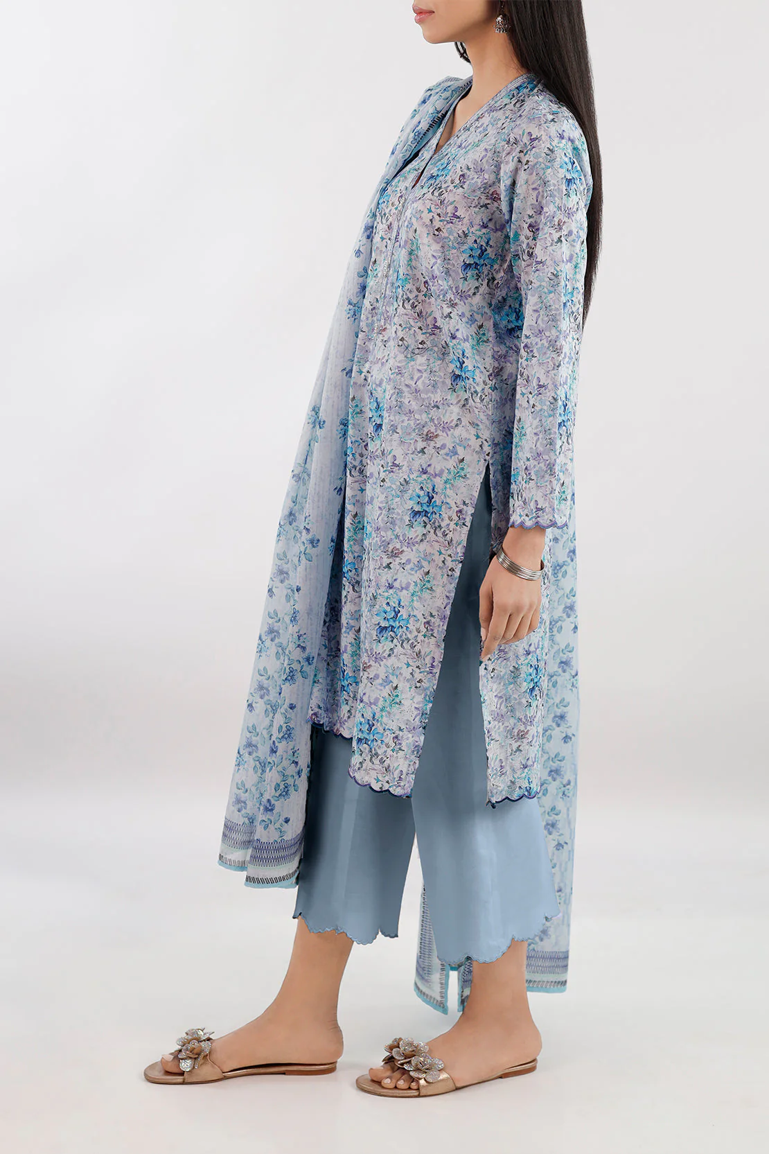 Unstitched Printed Lawn 3 Piece - Image 4