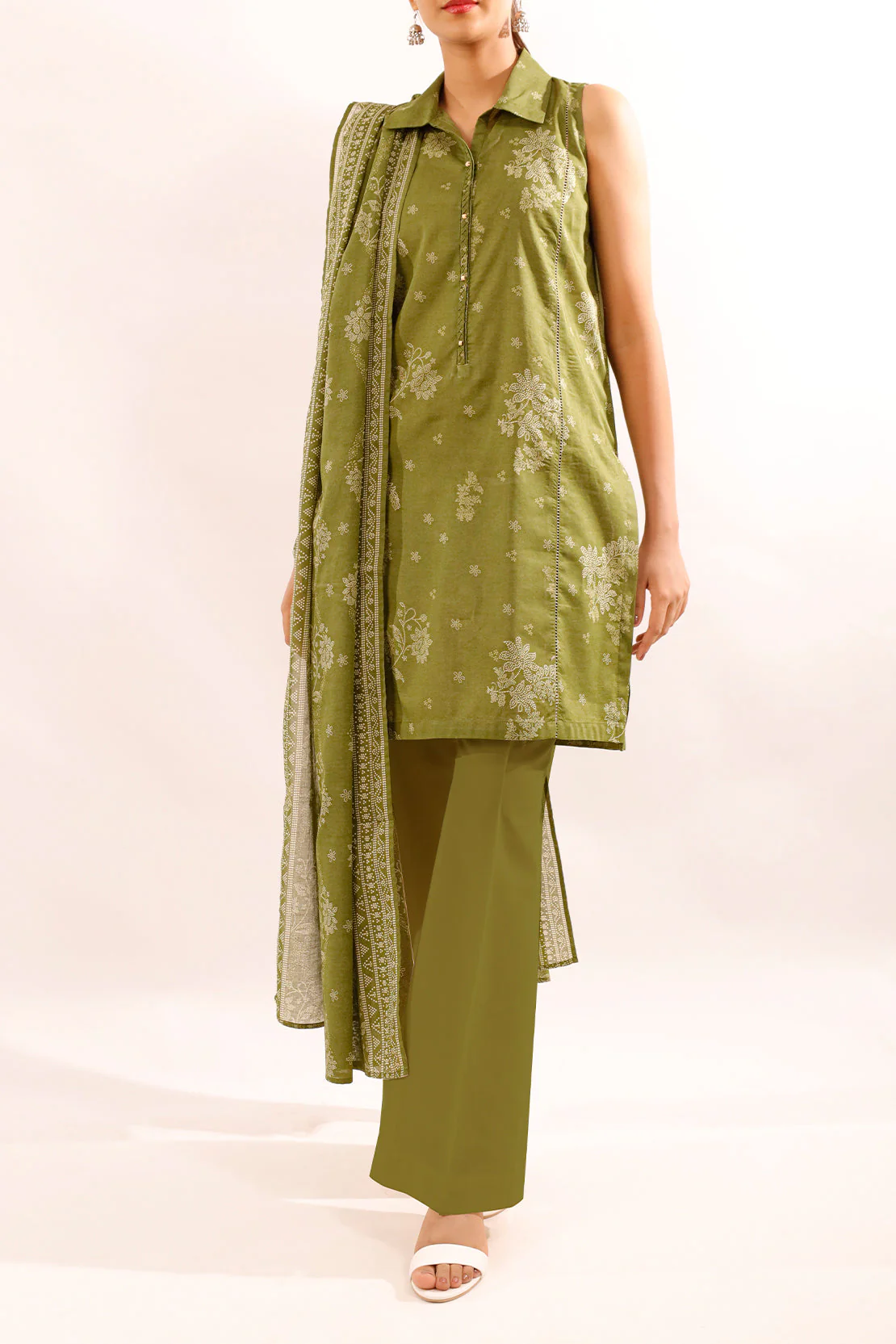 Unstitched Printed Lawn 3 Piece - Image 2
