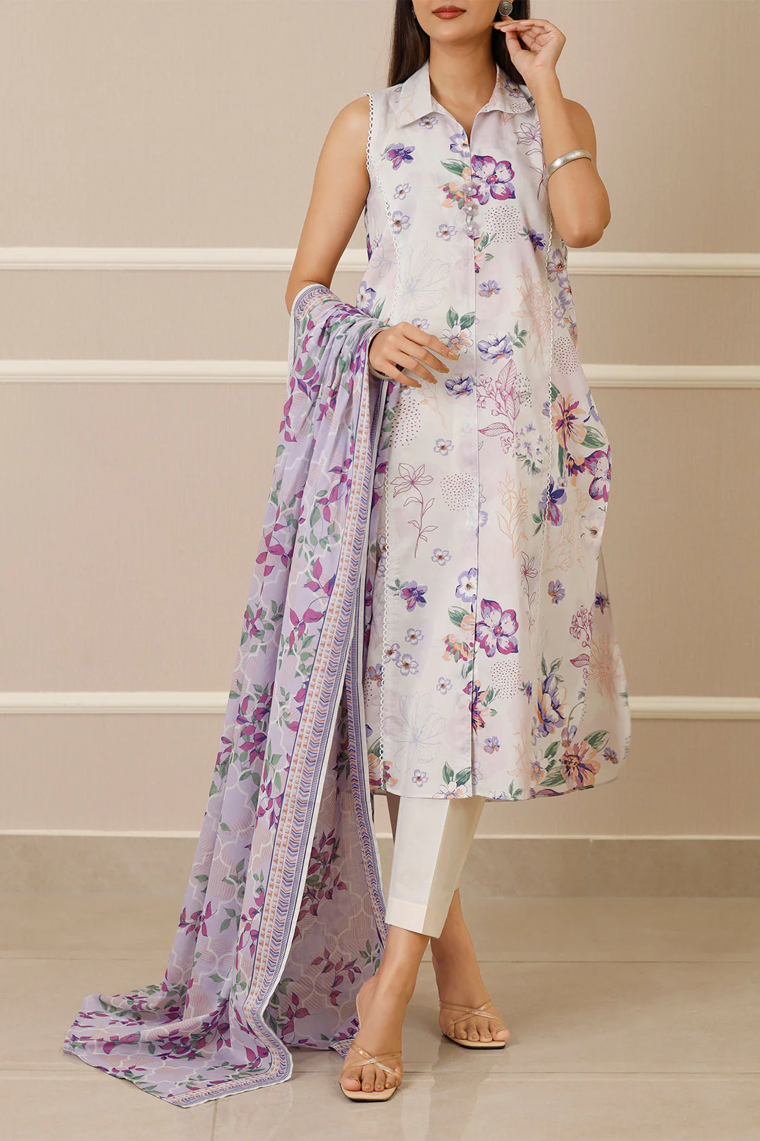 Unstitched Printed Lawn 3 Piece - Image 2