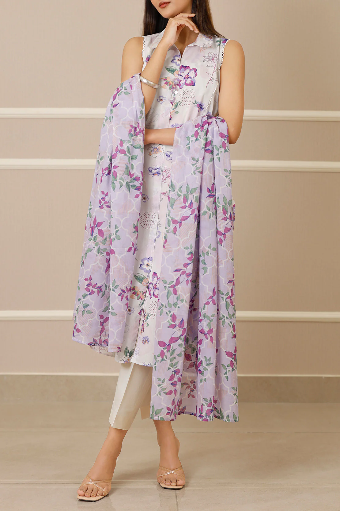 Unstitched Printed Lawn 3 Piece - Image 4