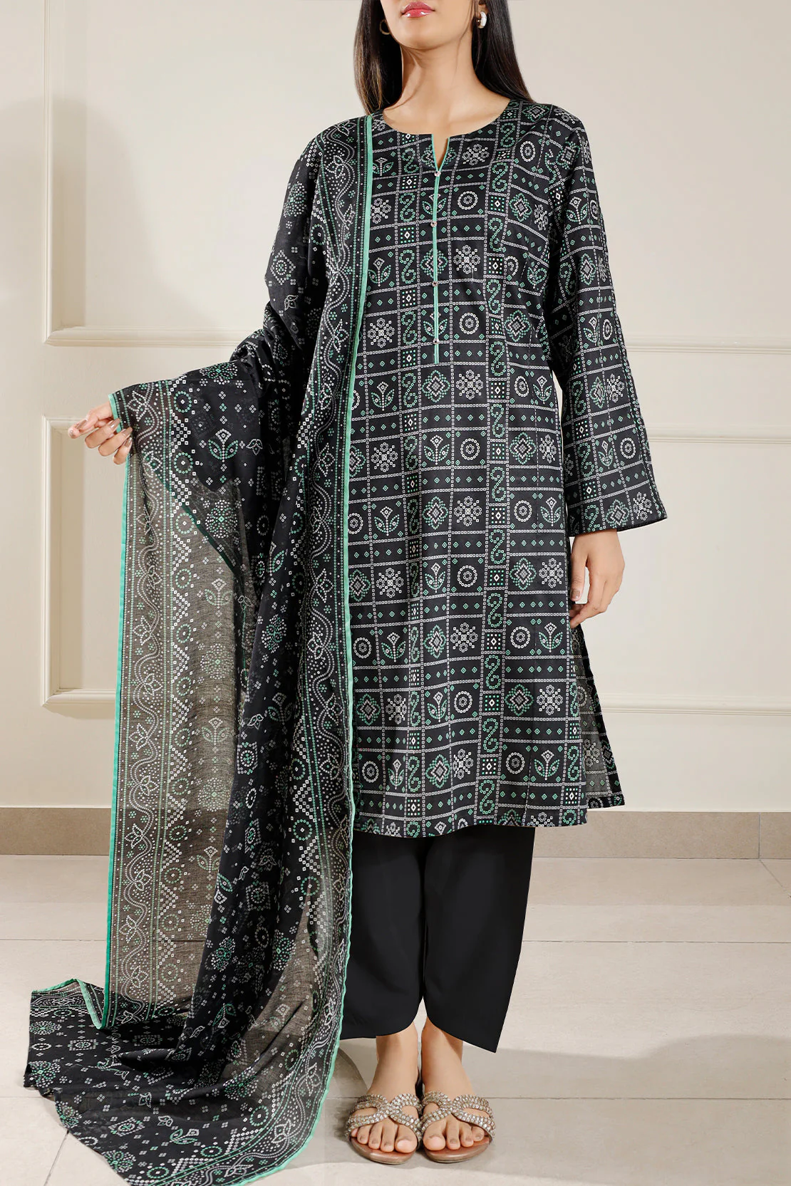 Unstitched Printed Lawn 3 Piece - Image 2