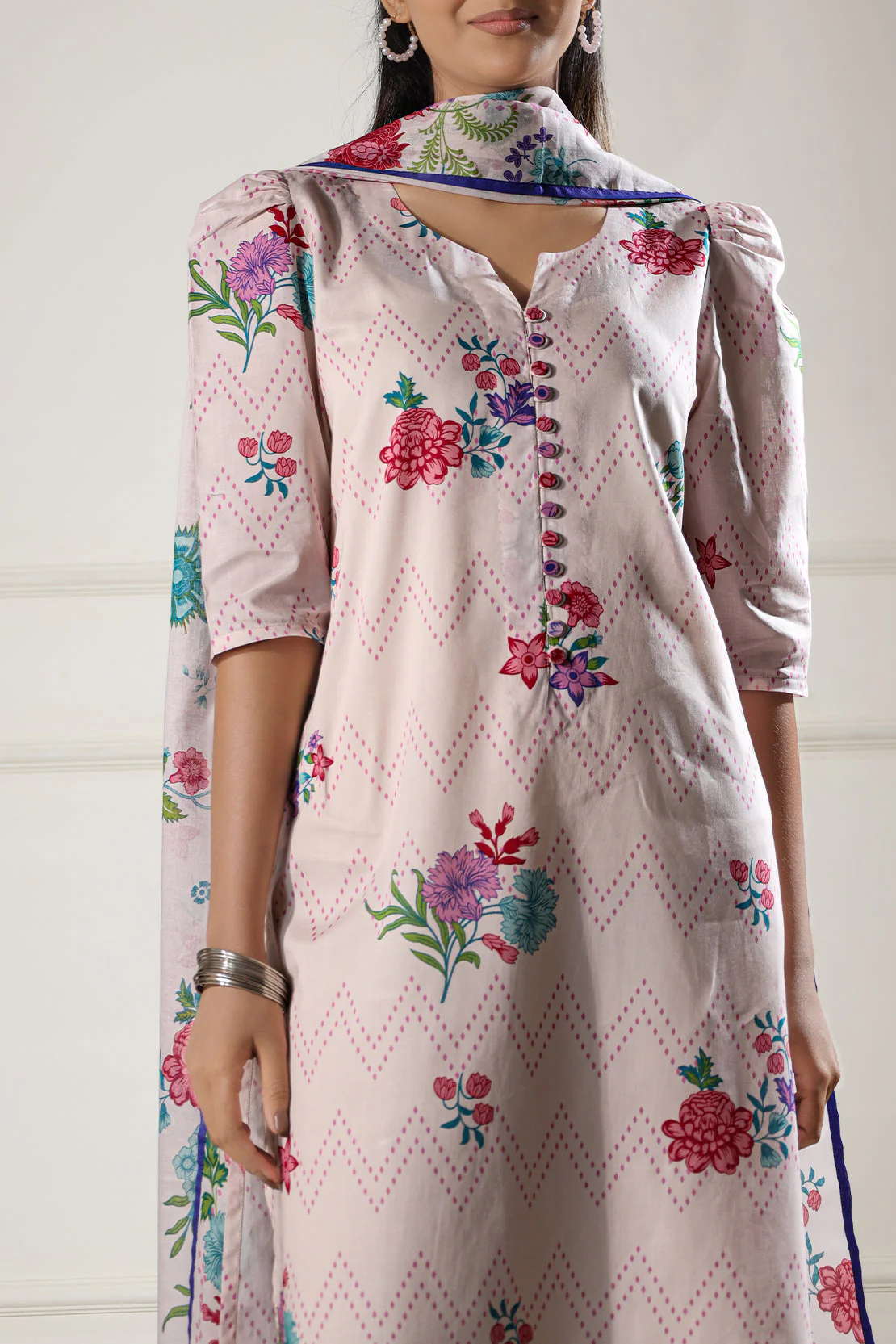 Unstitched Printed Lawn 3 Piece - Image 3