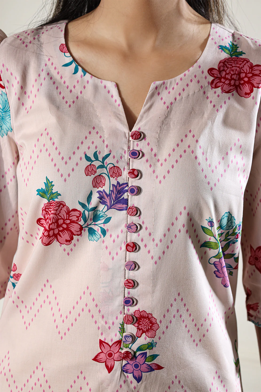 Unstitched Printed Lawn 3 Piece - Image 5