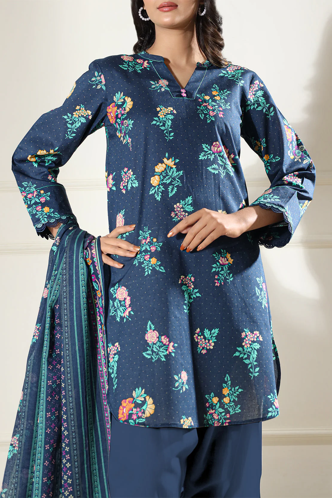 Unstitched Printed Lawn 3 Piece - Image 4