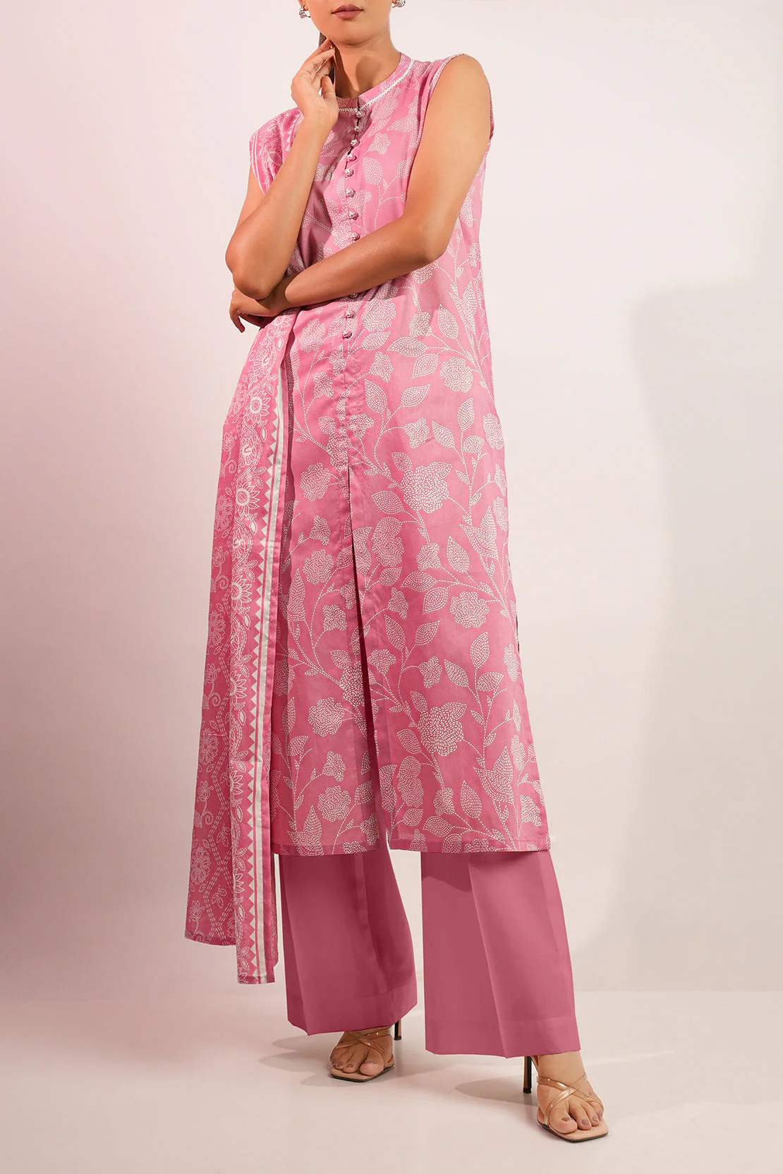 Unstitched Printed Lawn 3 Piece - Image 3