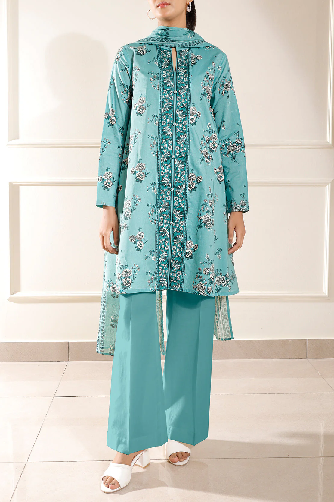 Unstitched Printed Lawn 3 Piece - Image 2