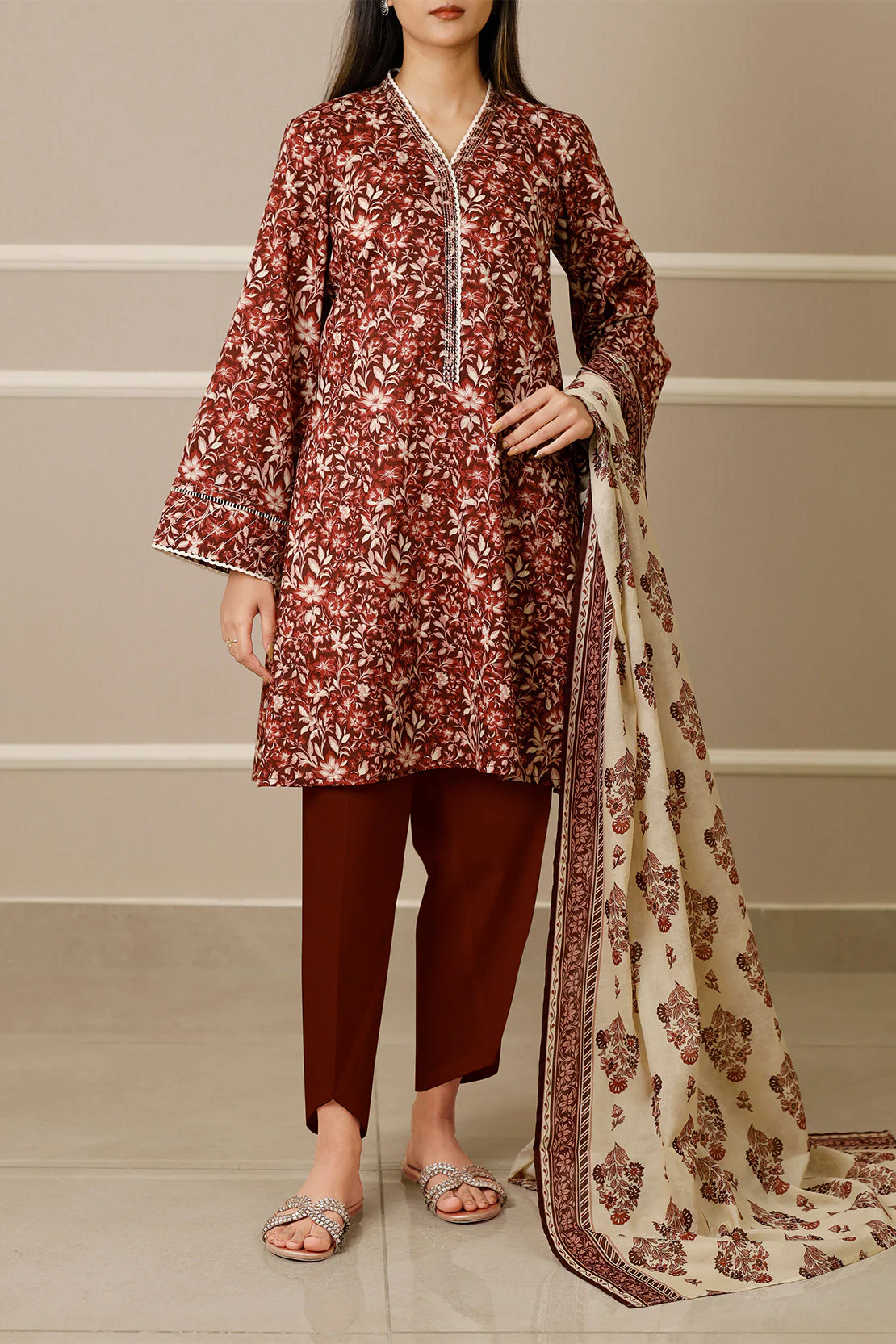 Unstitched Printed Lawn 3 Piece - Image 5