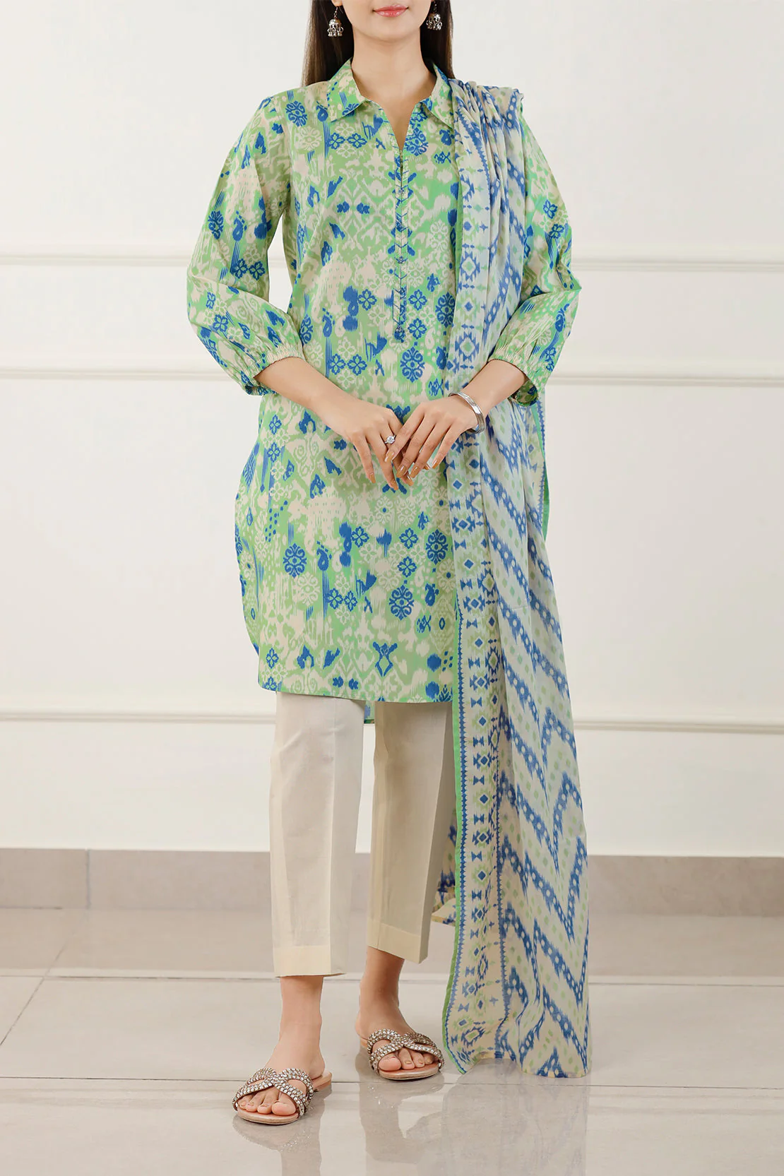 Unstitched Printed Lawn 3 Piece - Image 3