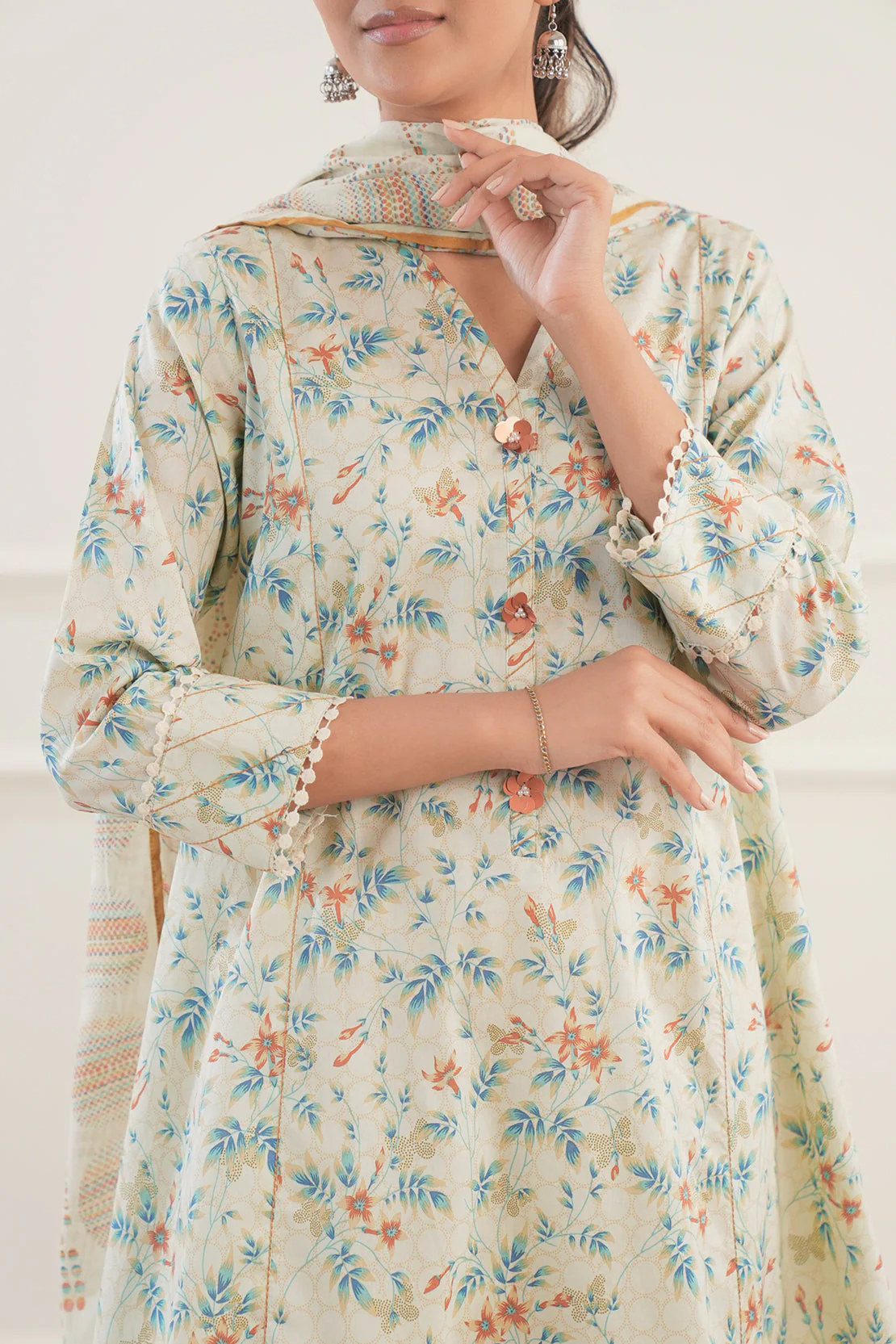 Unstitched Printed Lawn 3 Piece - Image 5