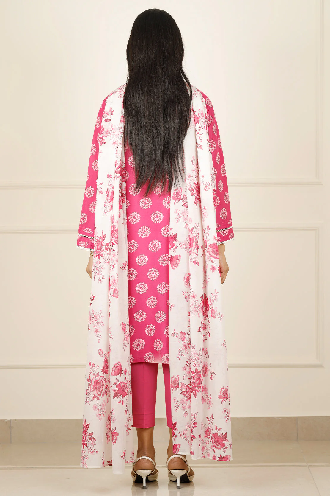 Unstitched Printed Lawn 3 Piece - Image 3