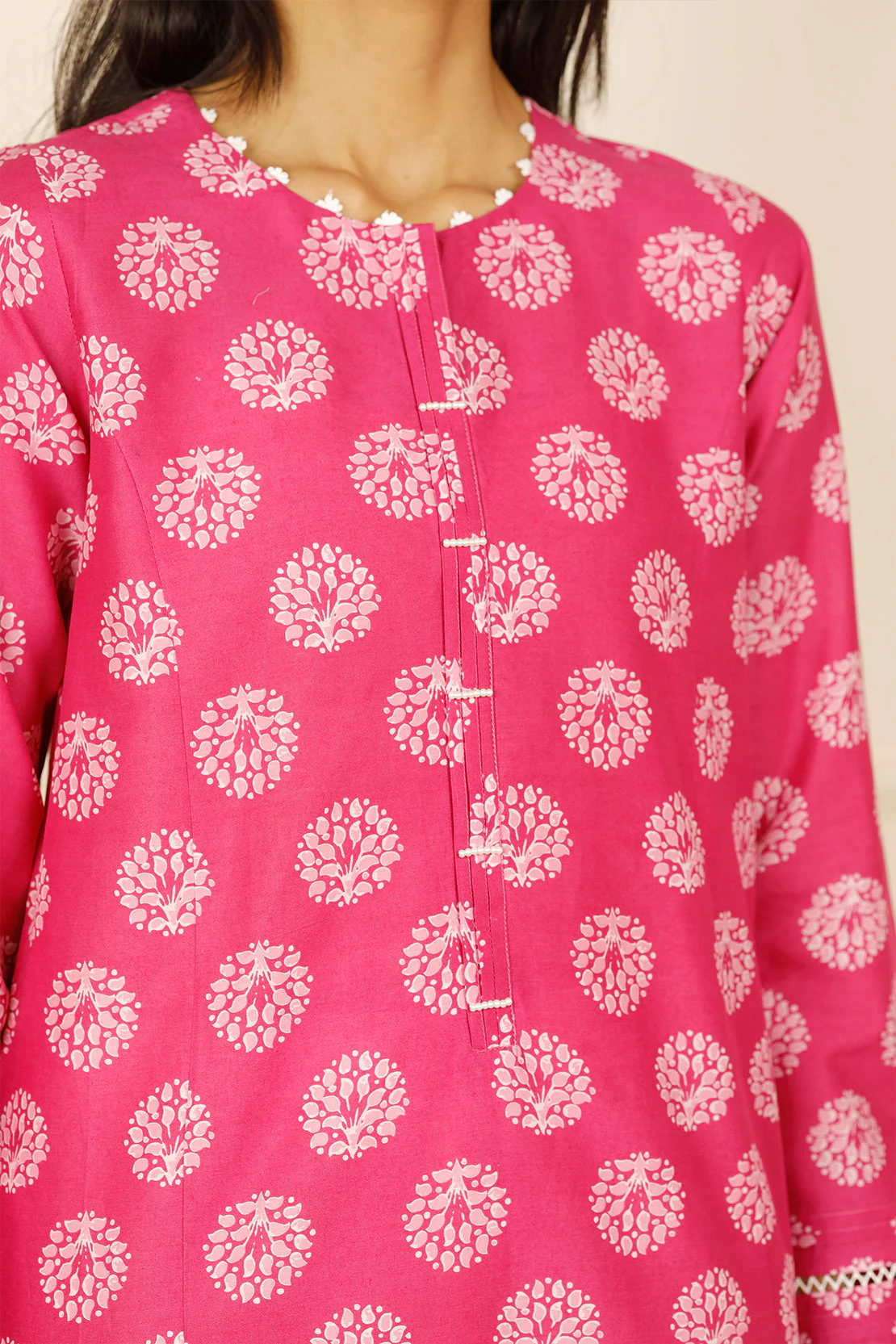 Unstitched Printed Lawn 3 Piece - Image 7