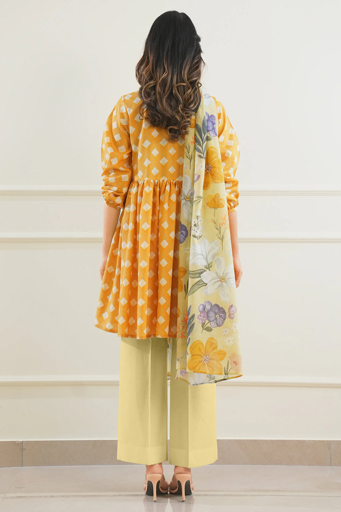 Unstitched Printed Lawn 3 Piece - Image 4