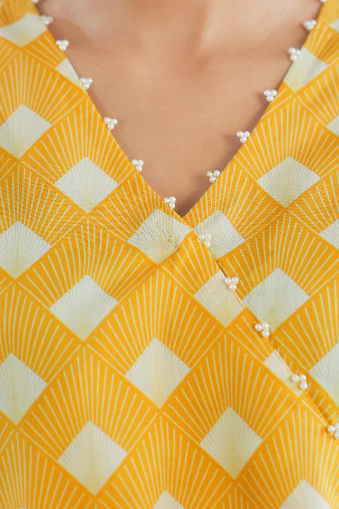 Unstitched Printed Lawn 3 Piece - Image 7