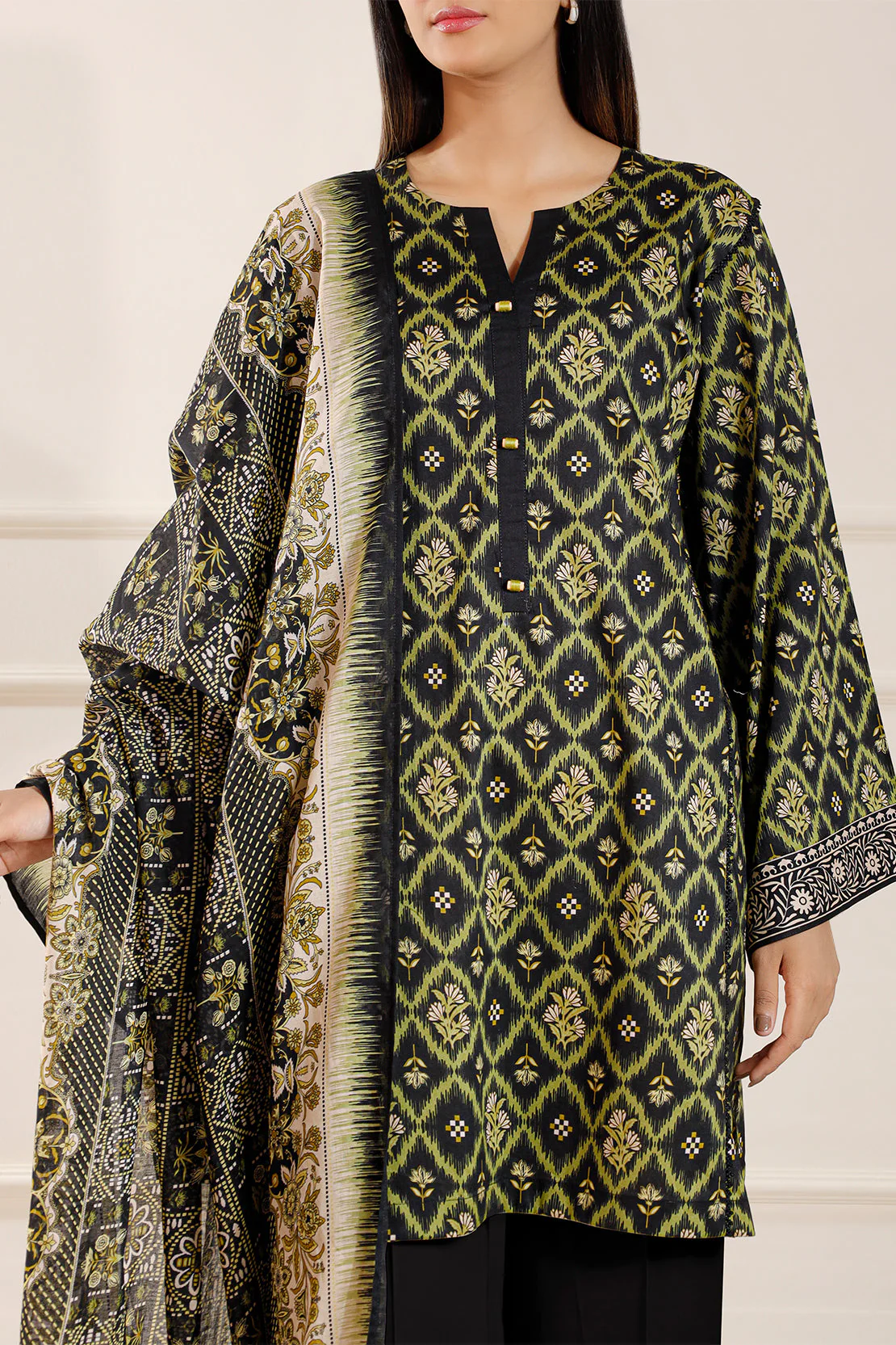 Unstitched Printed Lawn 3 Piece - Image 3