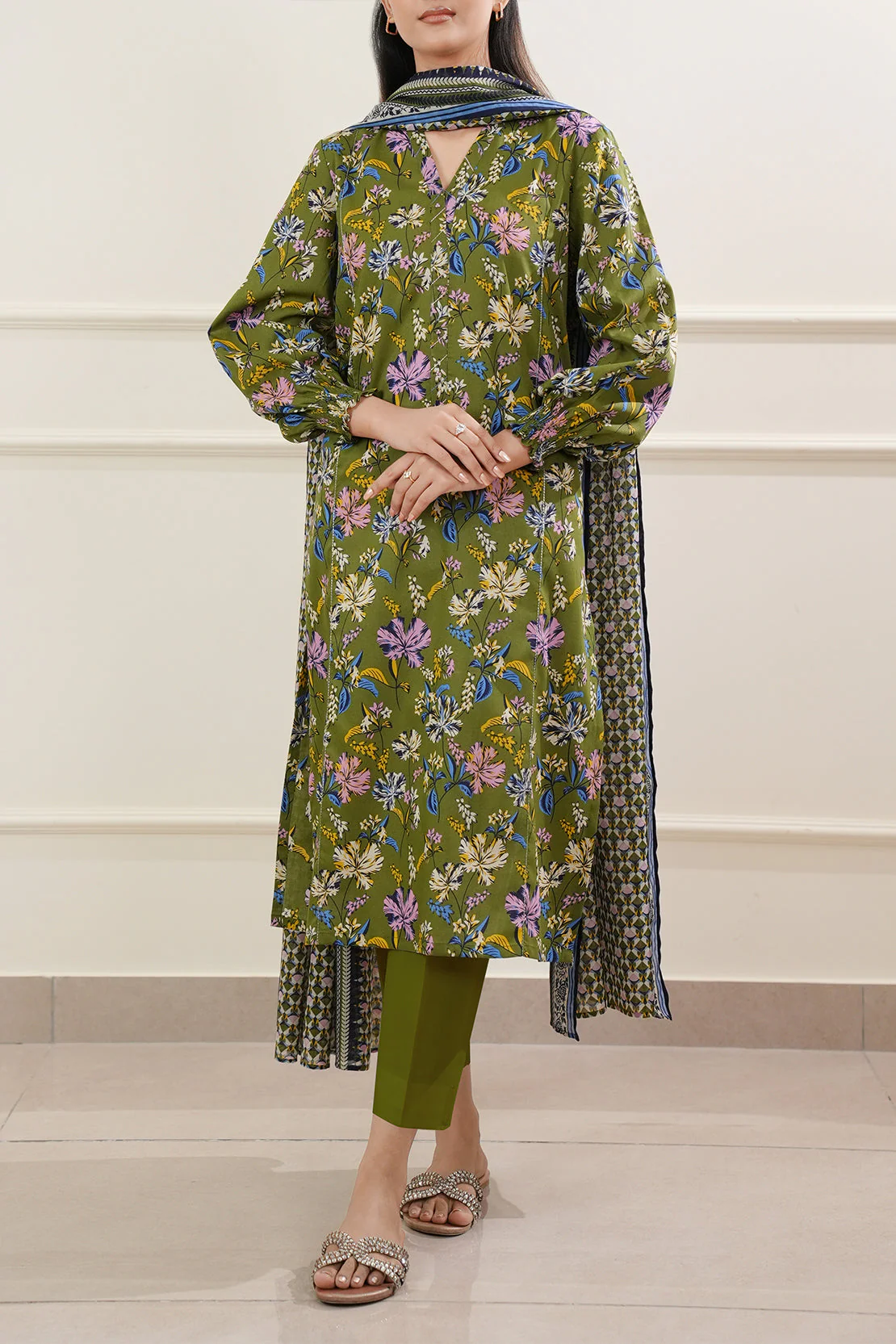 Unstitched Printed Lawn 3 Piece - Image 2