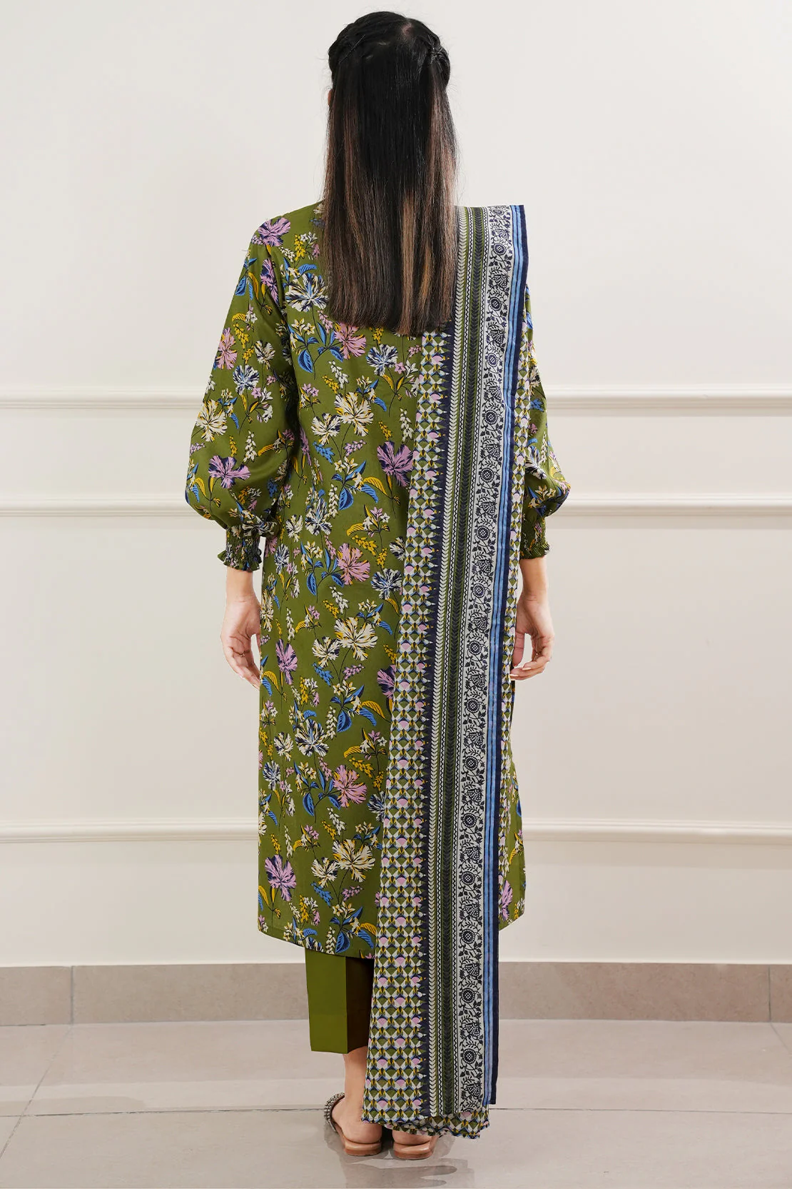 Unstitched Printed Lawn 3 Piece - Image 3