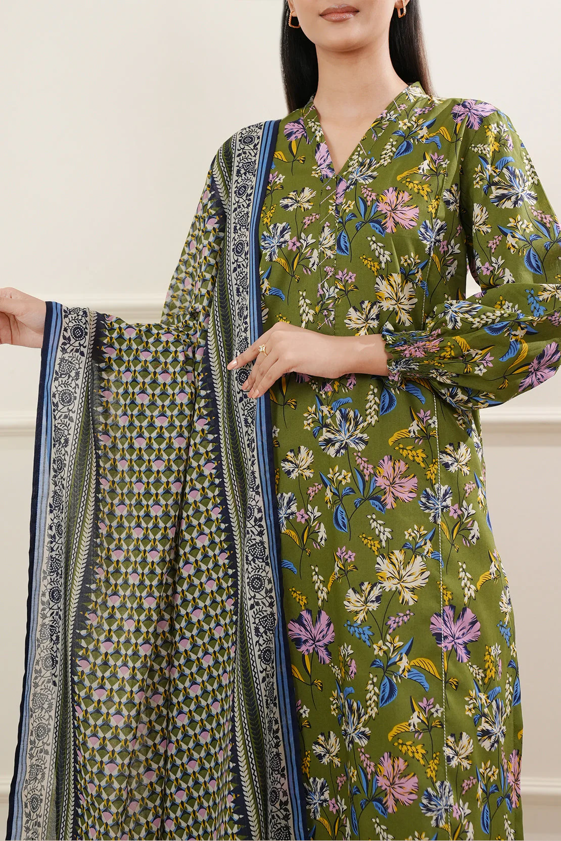 Unstitched Printed Lawn 3 Piece - Image 4