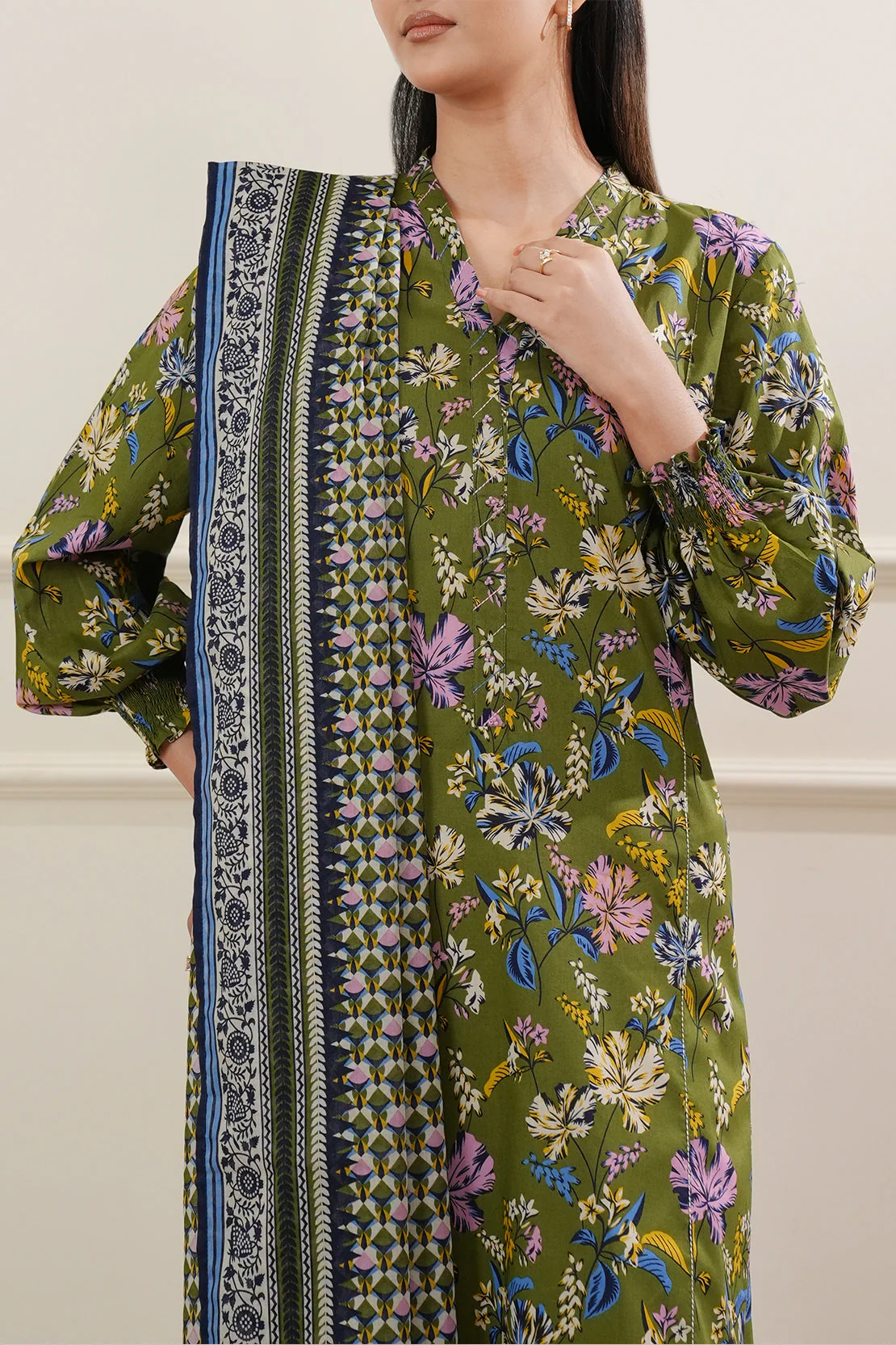 Unstitched Printed Lawn 3 Piece - Image 5