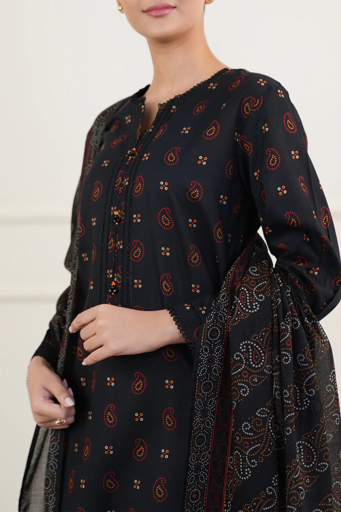 Unstitched Printed Lawn 3 Piece - Image 4
