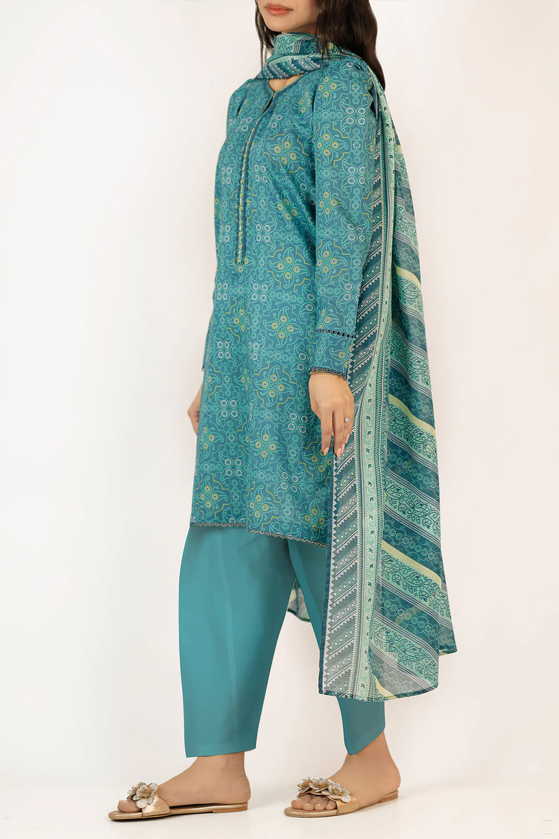 Unstitched Printed Lawn 3 Piece - Image 3