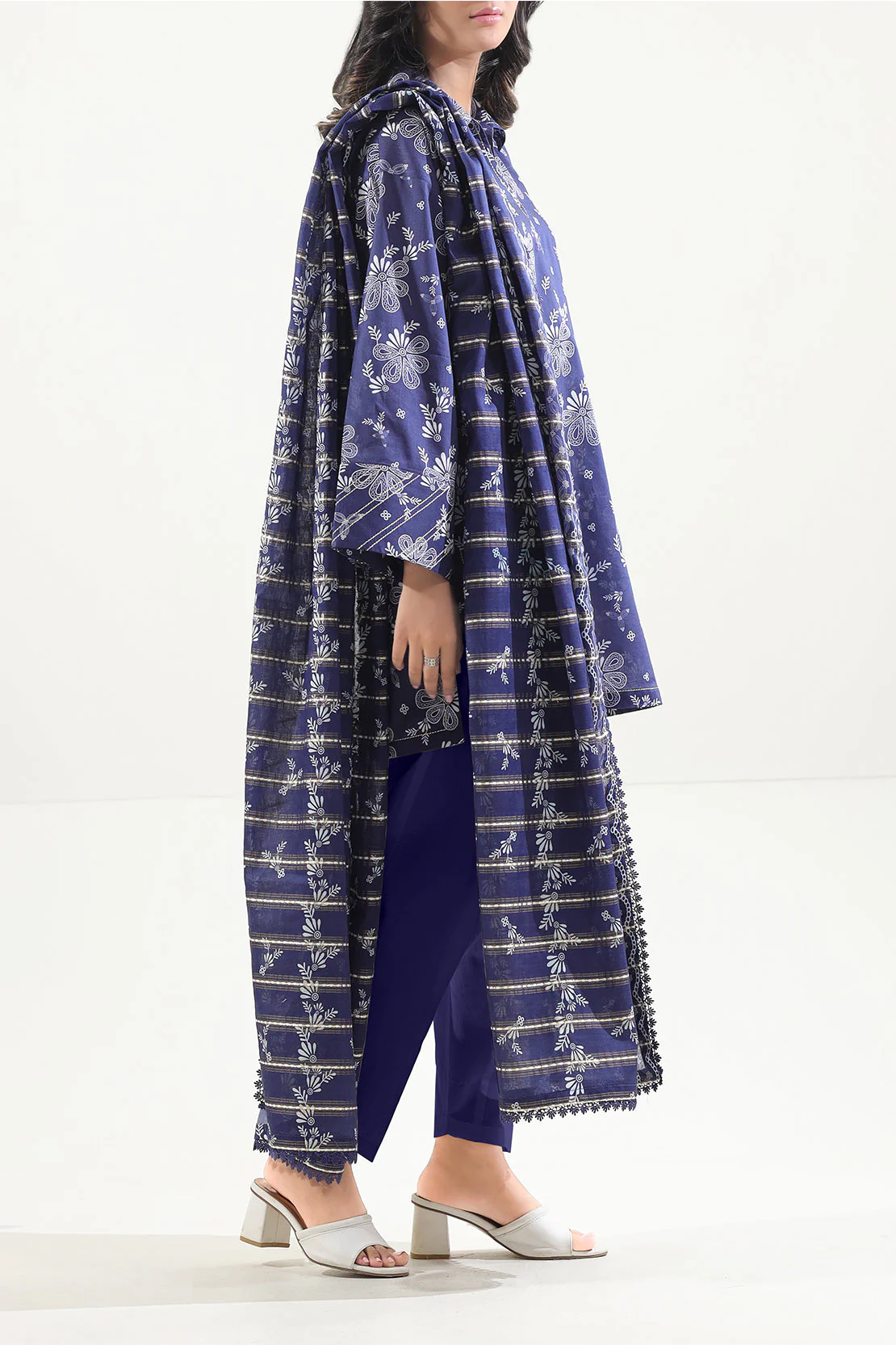Unstitched Printed Lawn 3 Piece - Image 3