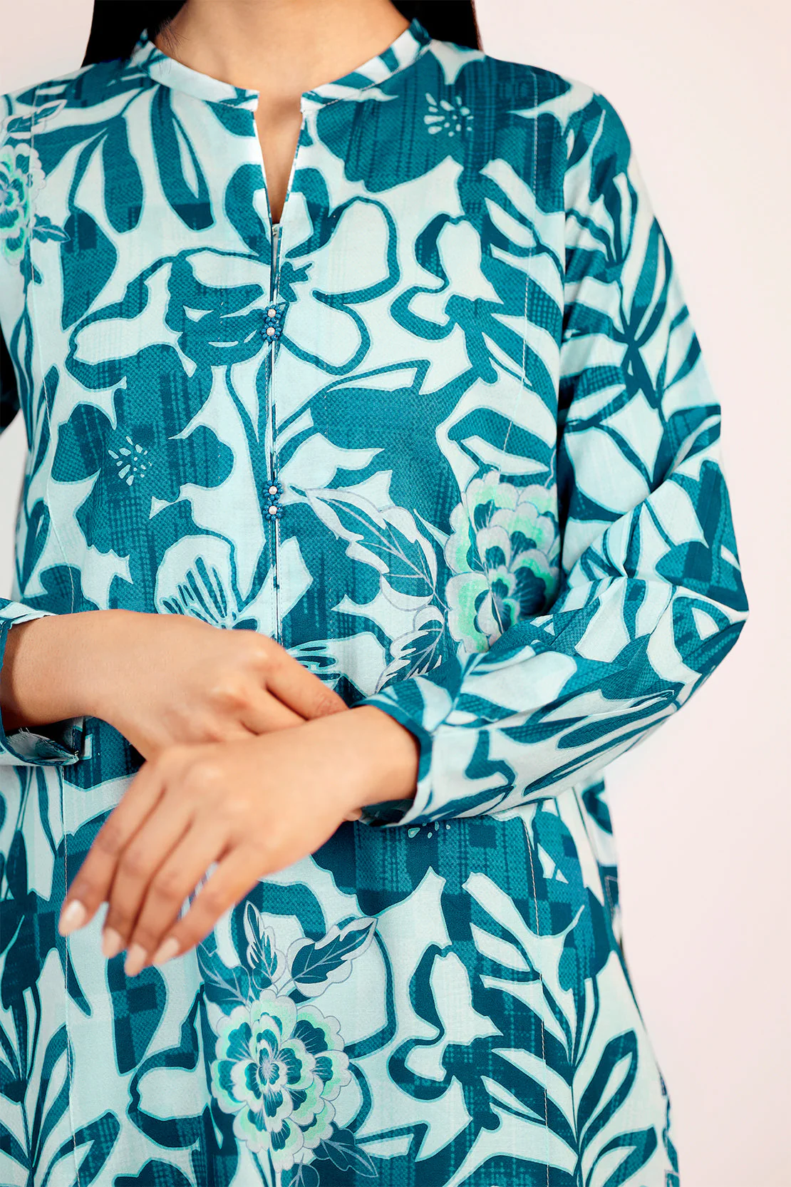 Unstitched Printed Lawn 3 Piece - Image 3