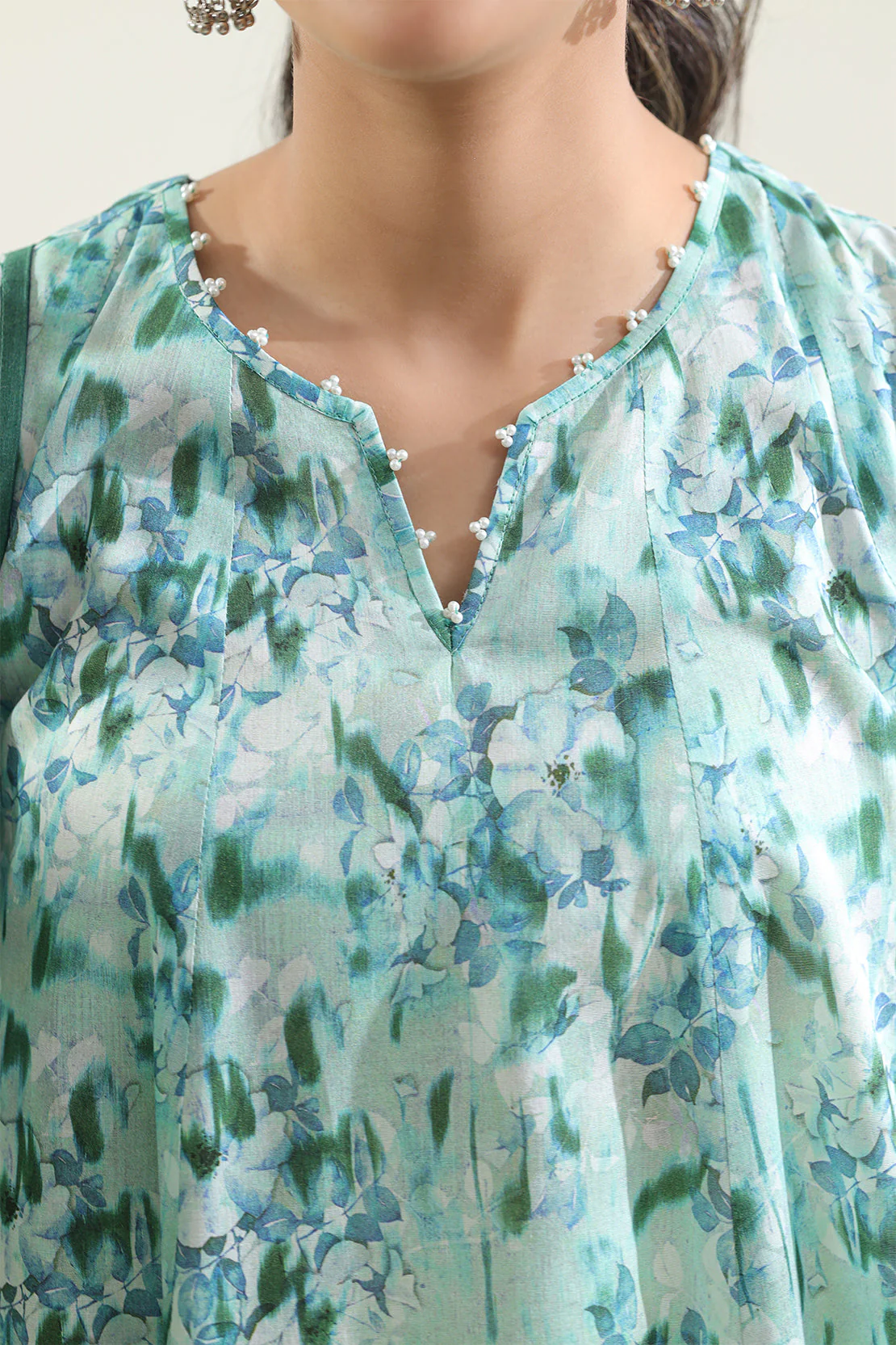 Unstitched Printed Lawn 3 Piece - Image 4