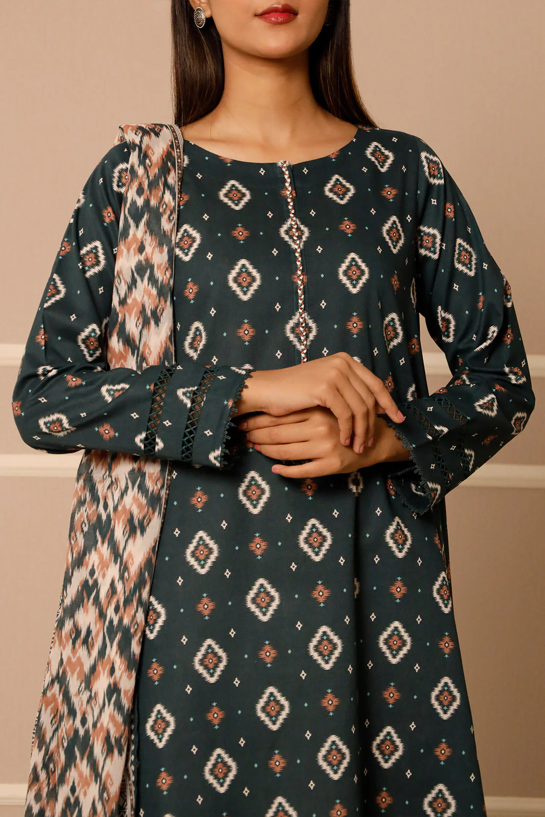 Unstitched Printed Lawn 3 Piece - Image 6