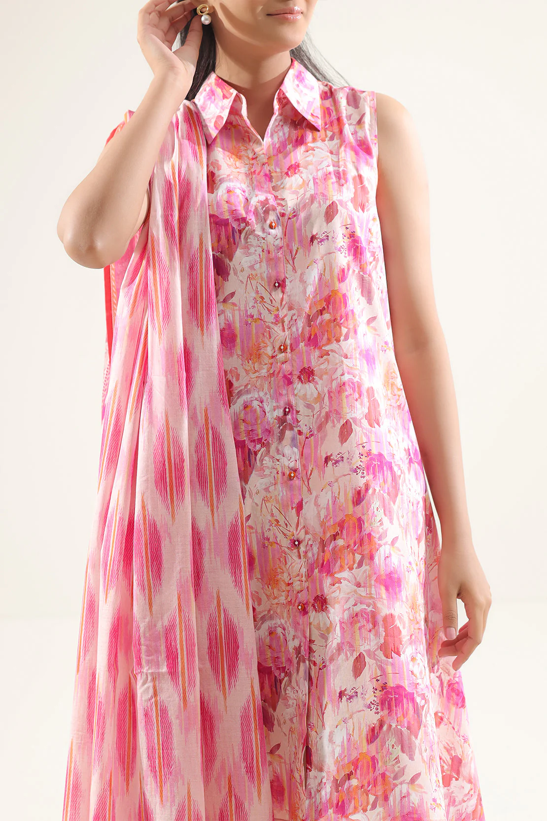 Unstitched Printed Lawn 3 Piece - Image 3