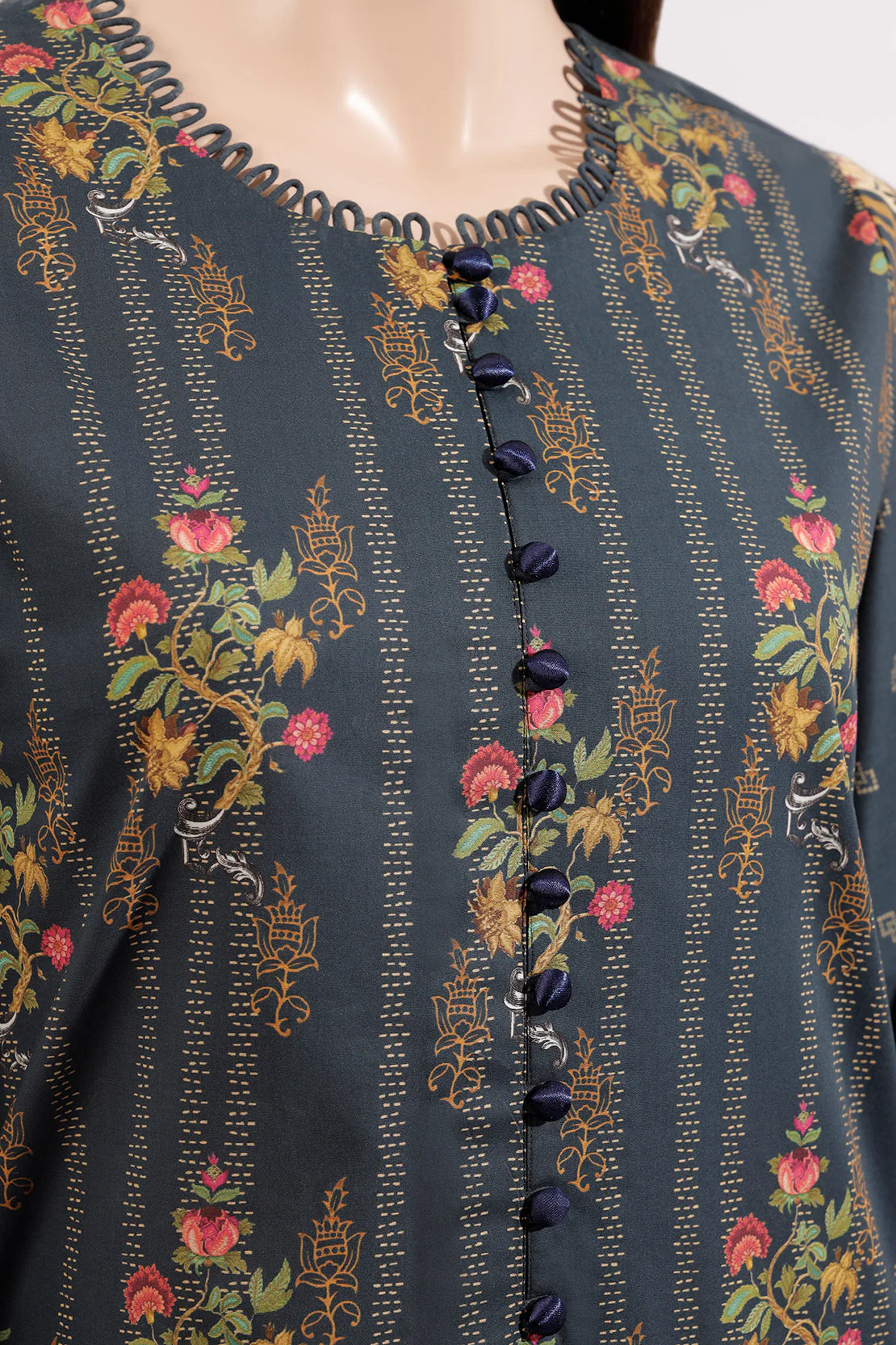 Unstitched Printed Lawn 3 Piece - Image 3