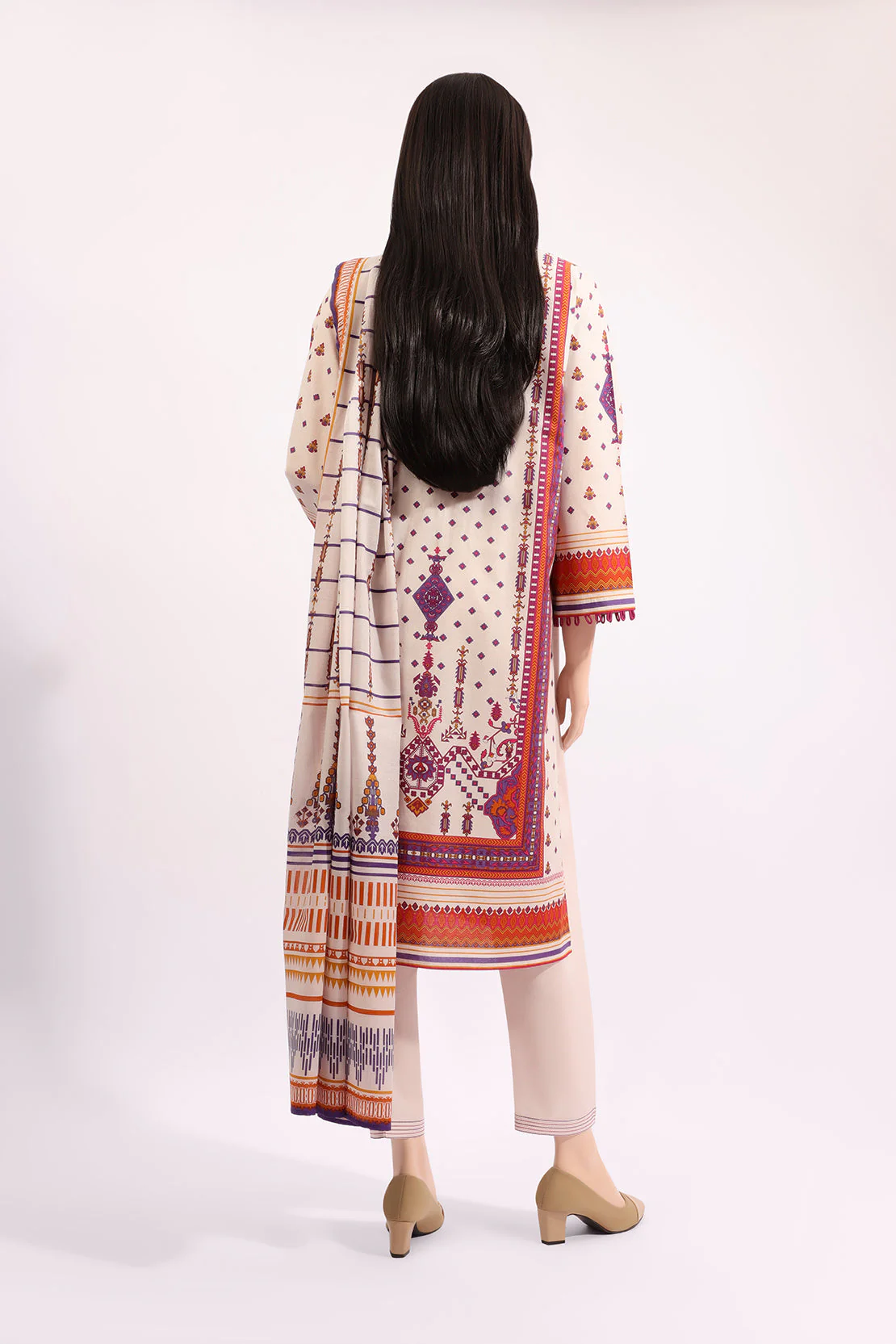 Unstitched Printed Lawn 3 Piece - Image 2