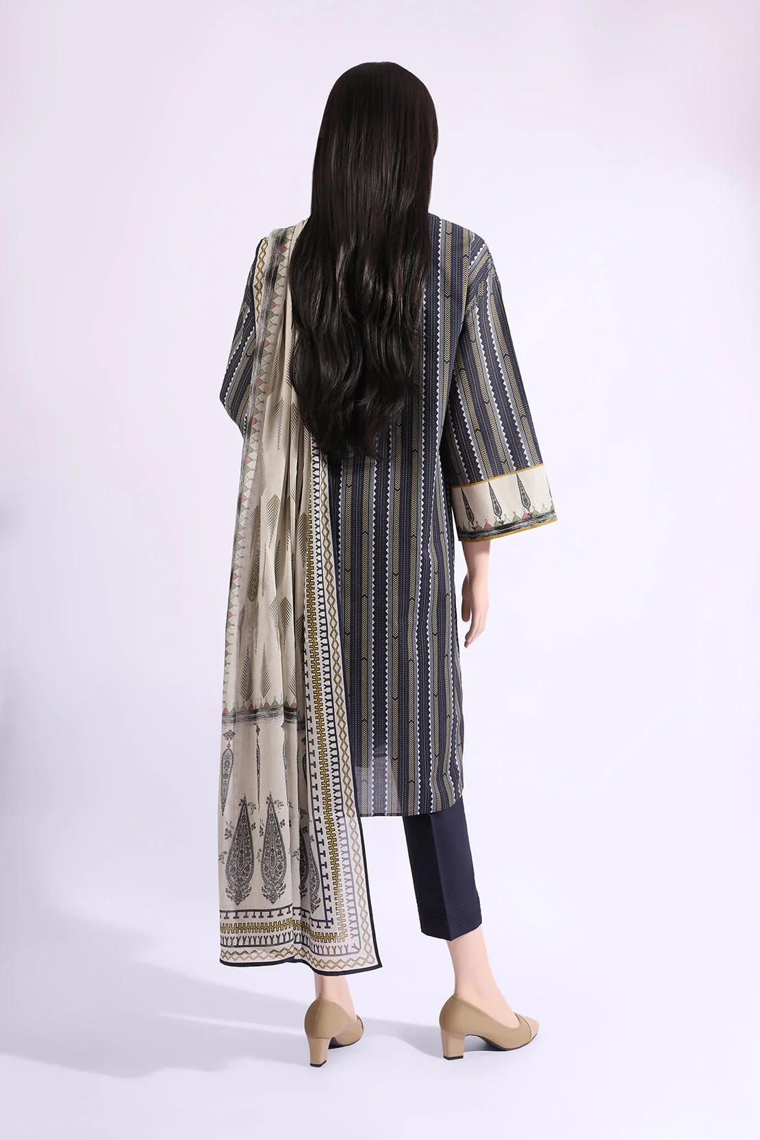 Unstitched Printed Lawn 3 Piece - Image 2