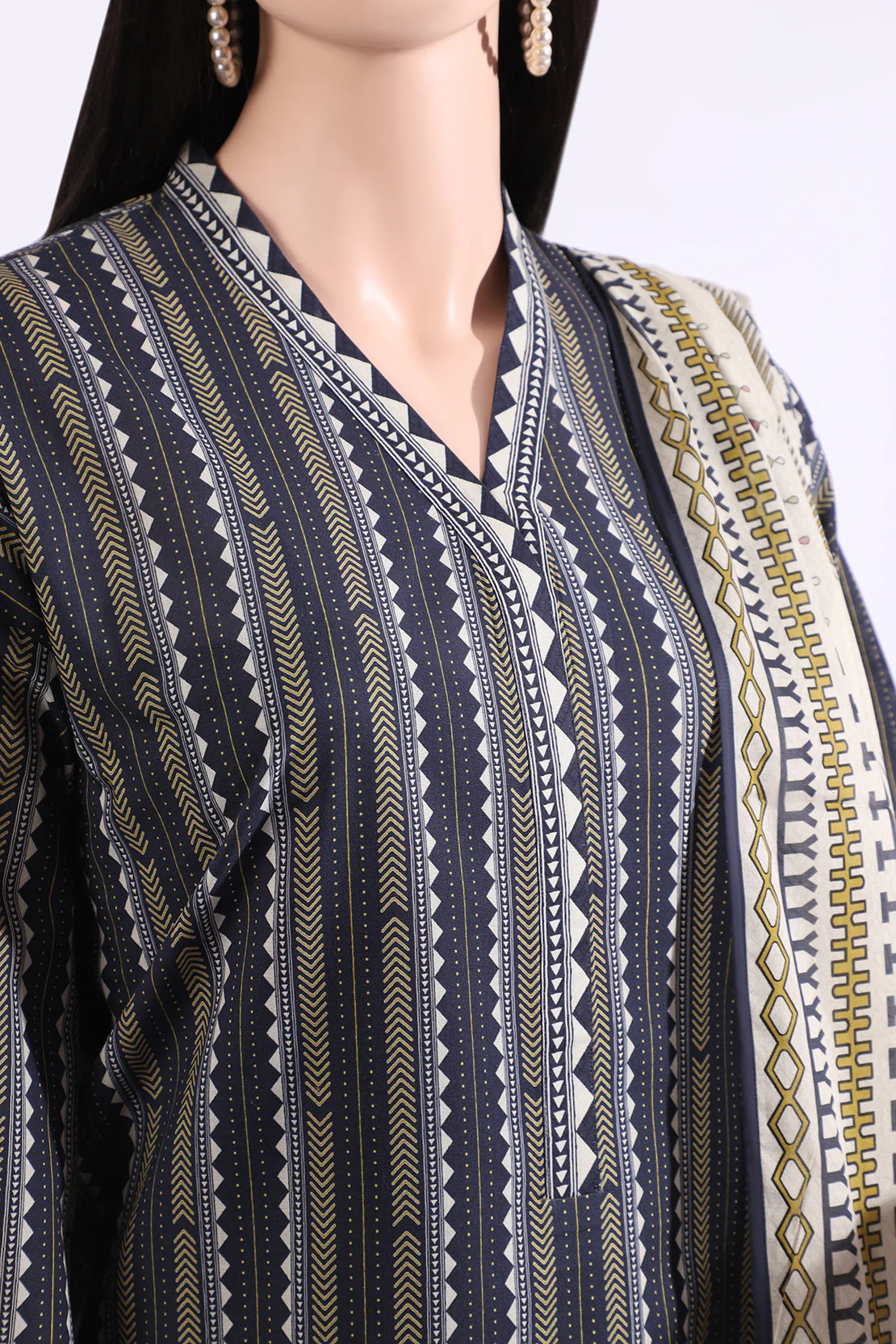 Unstitched Printed Lawn 3 Piece - Image 3