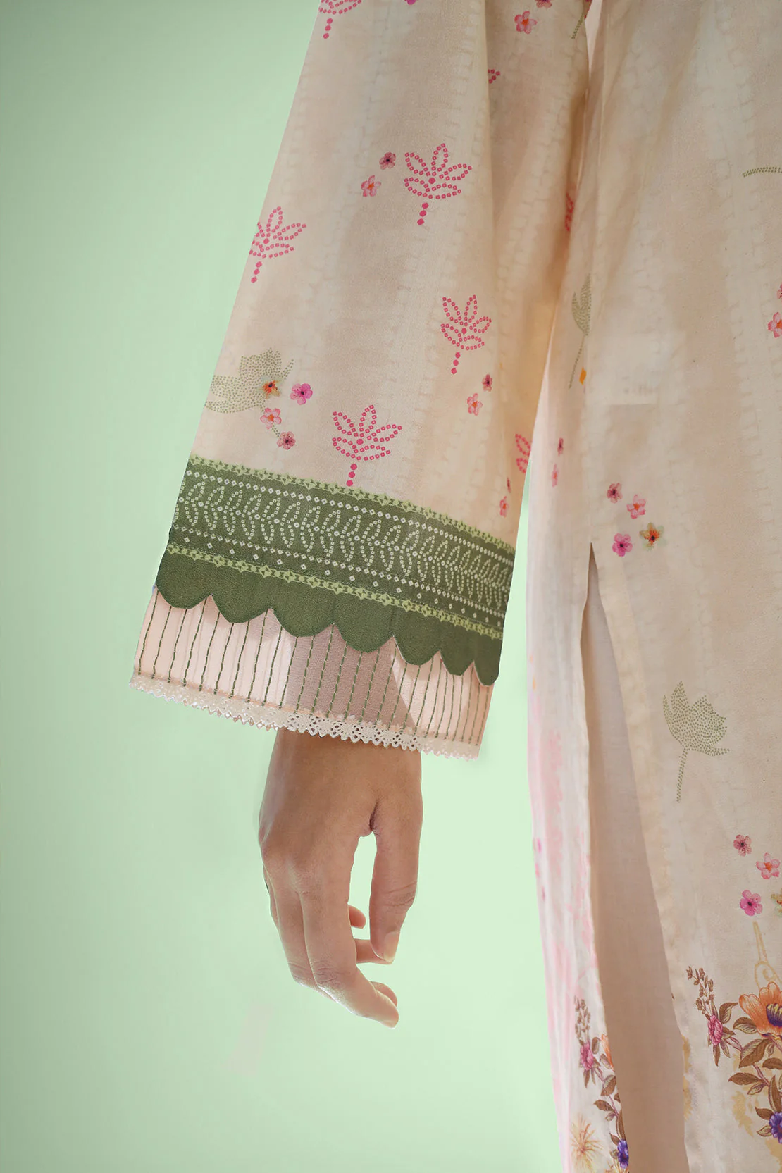 Unstitched Printed Lawn 3 Piece - Image 3