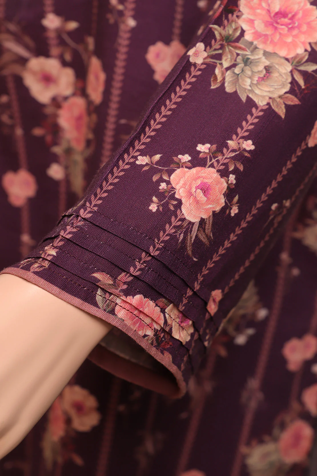 Unstitched Printed Lawn 3 Piece - Image 4