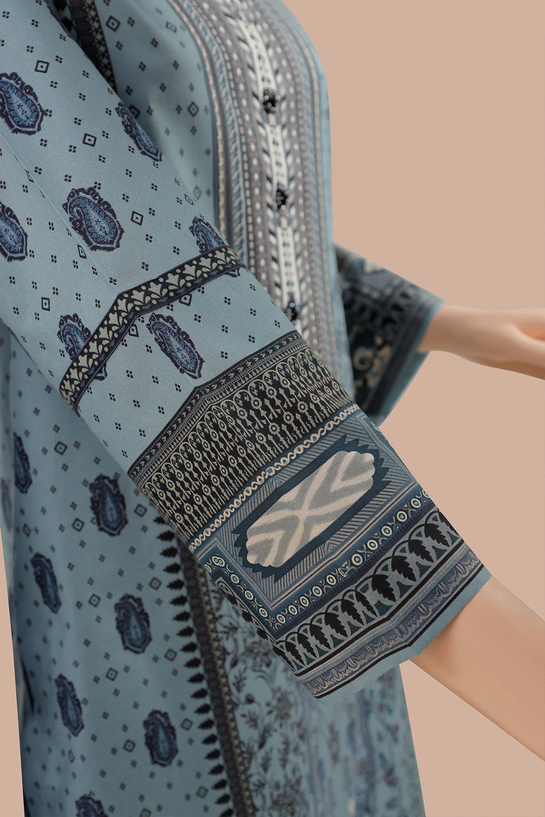 Unstitched Printed Lawn 3 Piece - Image 4