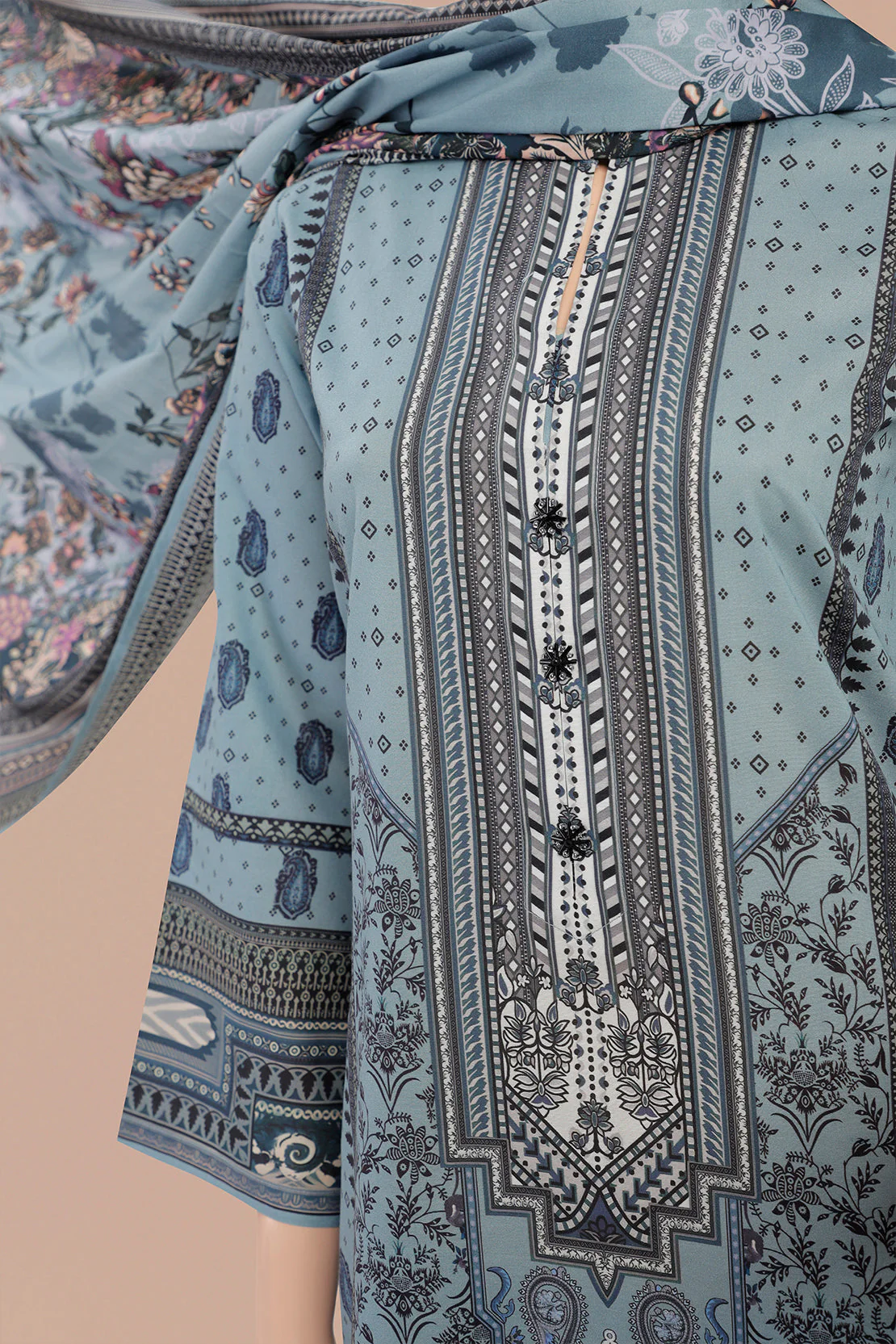 Unstitched Printed Lawn 3 Piece - Image 5