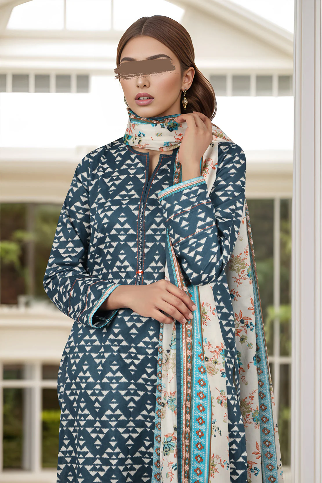 Unstitched Printed Lawn 3 Piece - Image 2