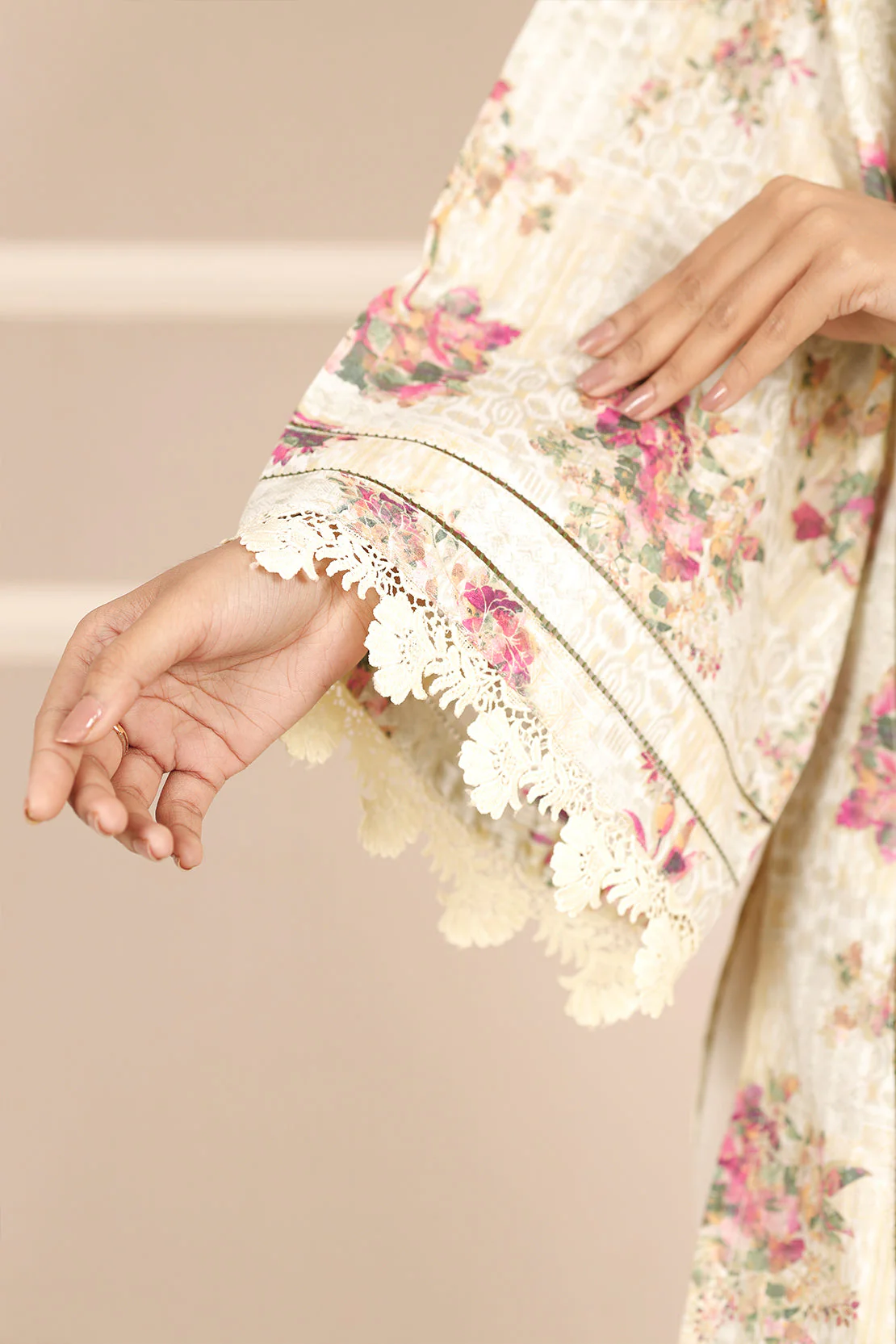 Unstitched Printed Lawn 3 Piece - Image 6