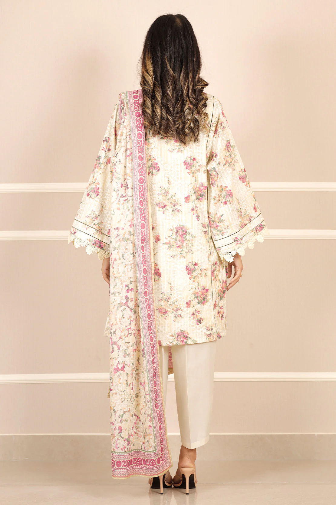 Unstitched Printed Lawn 3 Piece - Image 7